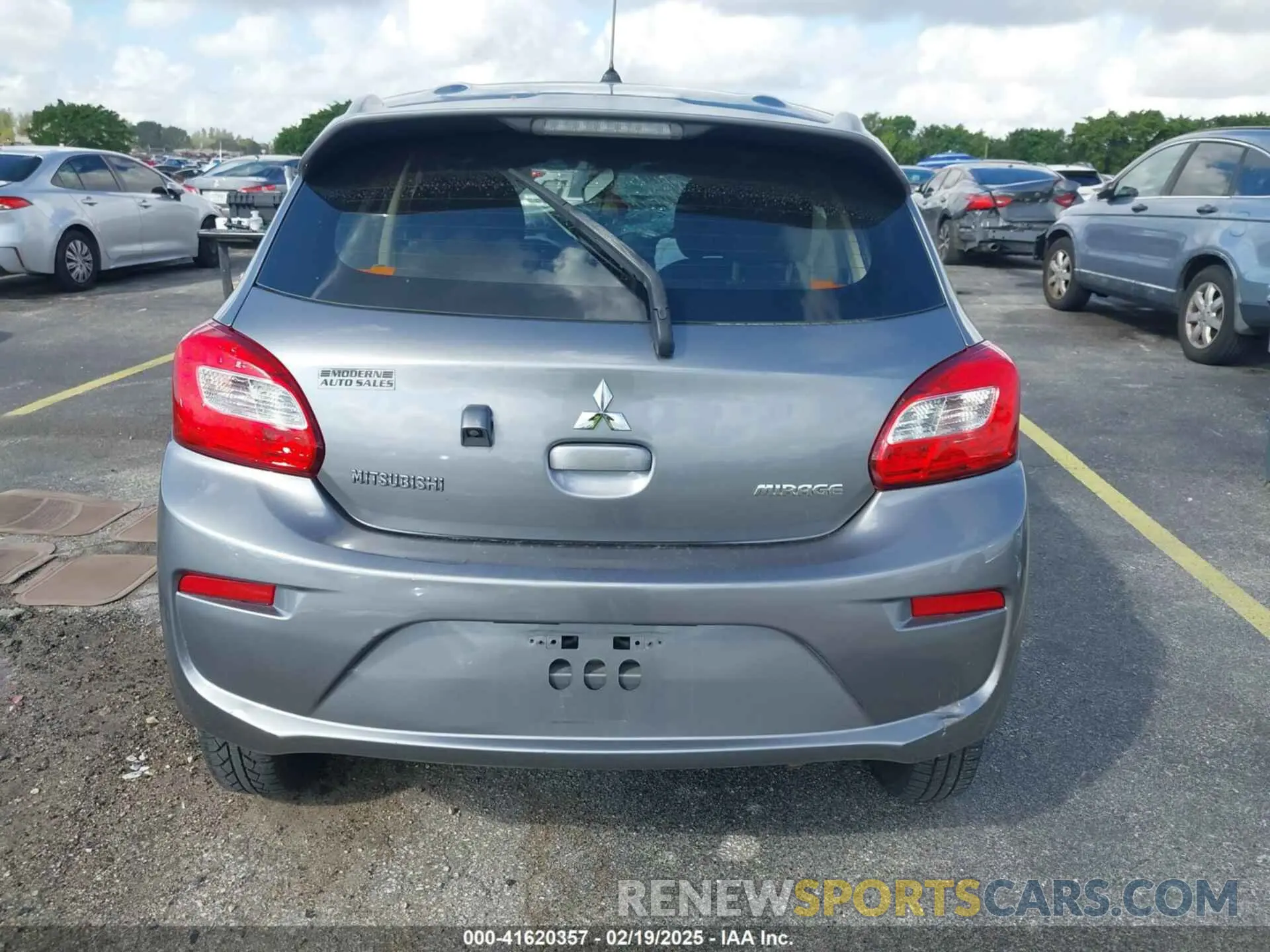 17 Photograph of a damaged car ML32A3HJ7KH001237 MITSUBISHI MIRAGE 2019