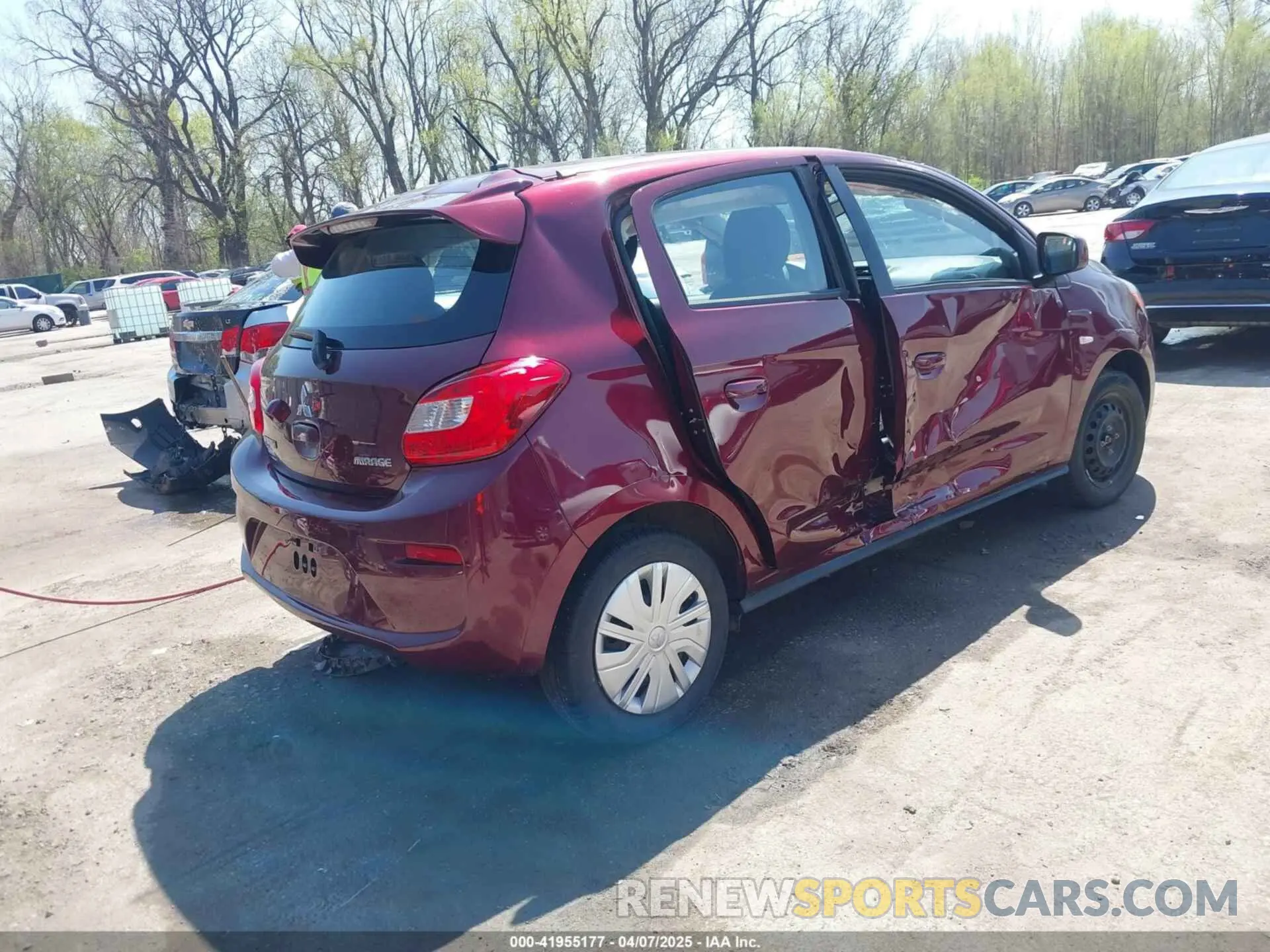 4 Photograph of a damaged car ML32A3HJ7KH001965 MITSUBISHI MIRAGE 2019