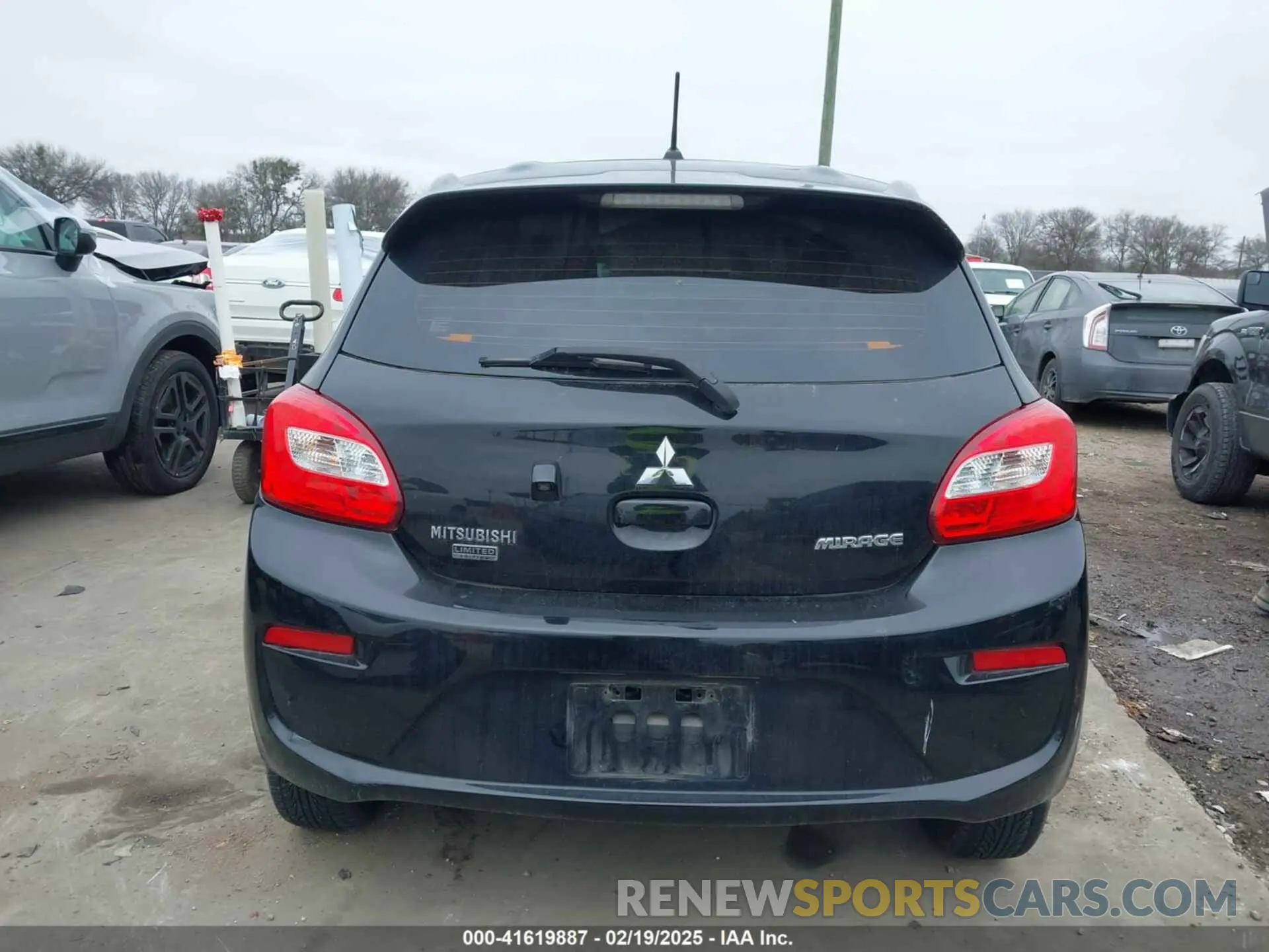 17 Photograph of a damaged car ML32A5HJ9KH006578 MITSUBISHI MIRAGE 2019