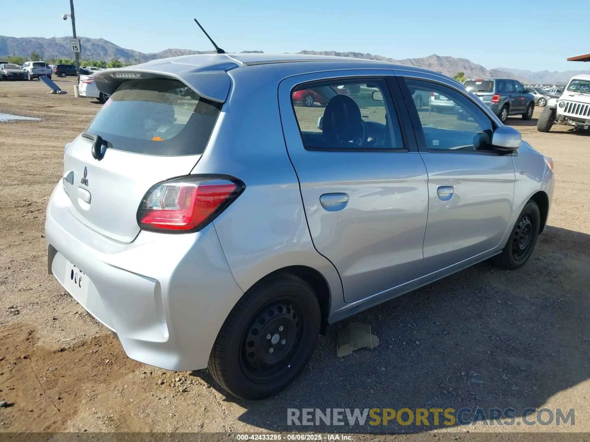 4 Photograph of a damaged car ML32AUHJ0NH006628 MITSUBISHI MIRAGE 2022
