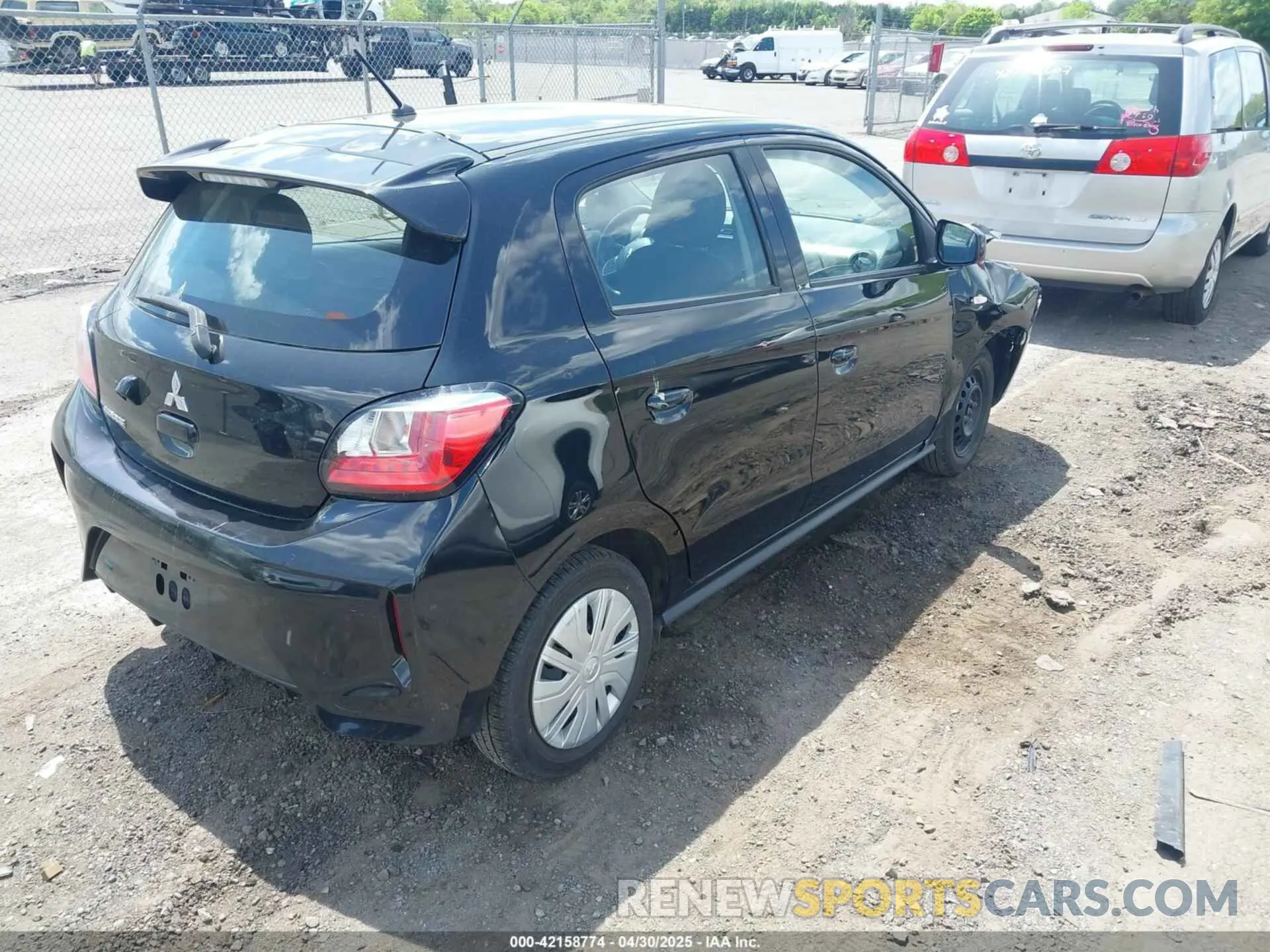 4 Photograph of a damaged car ML32AUHJ1NH005343 MITSUBISHI MIRAGE 2022