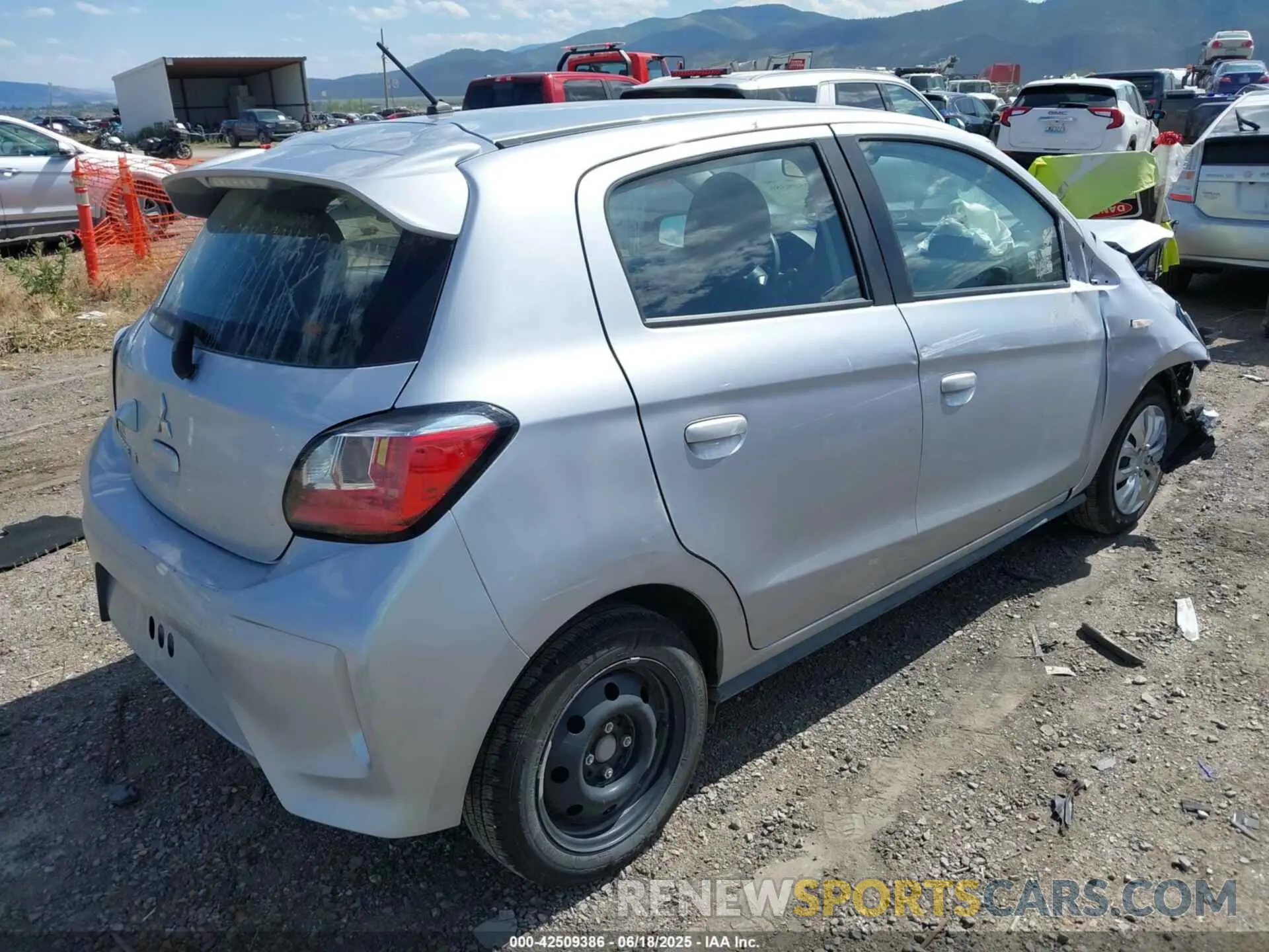 4 Photograph of a damaged car ML32AUHJ7NH003449 MITSUBISHI MIRAGE 2022