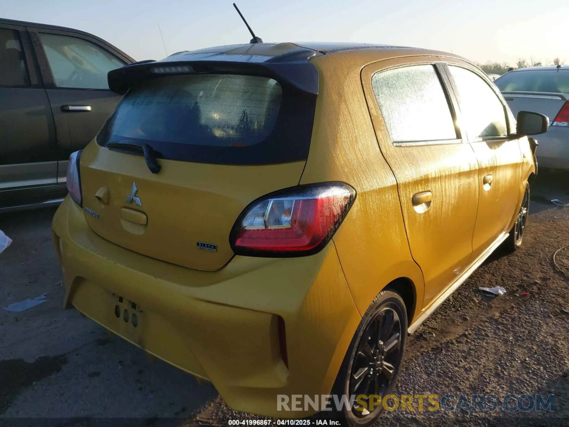 4 Photograph of a damaged car ML32AWHJ4NH001122 MITSUBISHI MIRAGE 2022