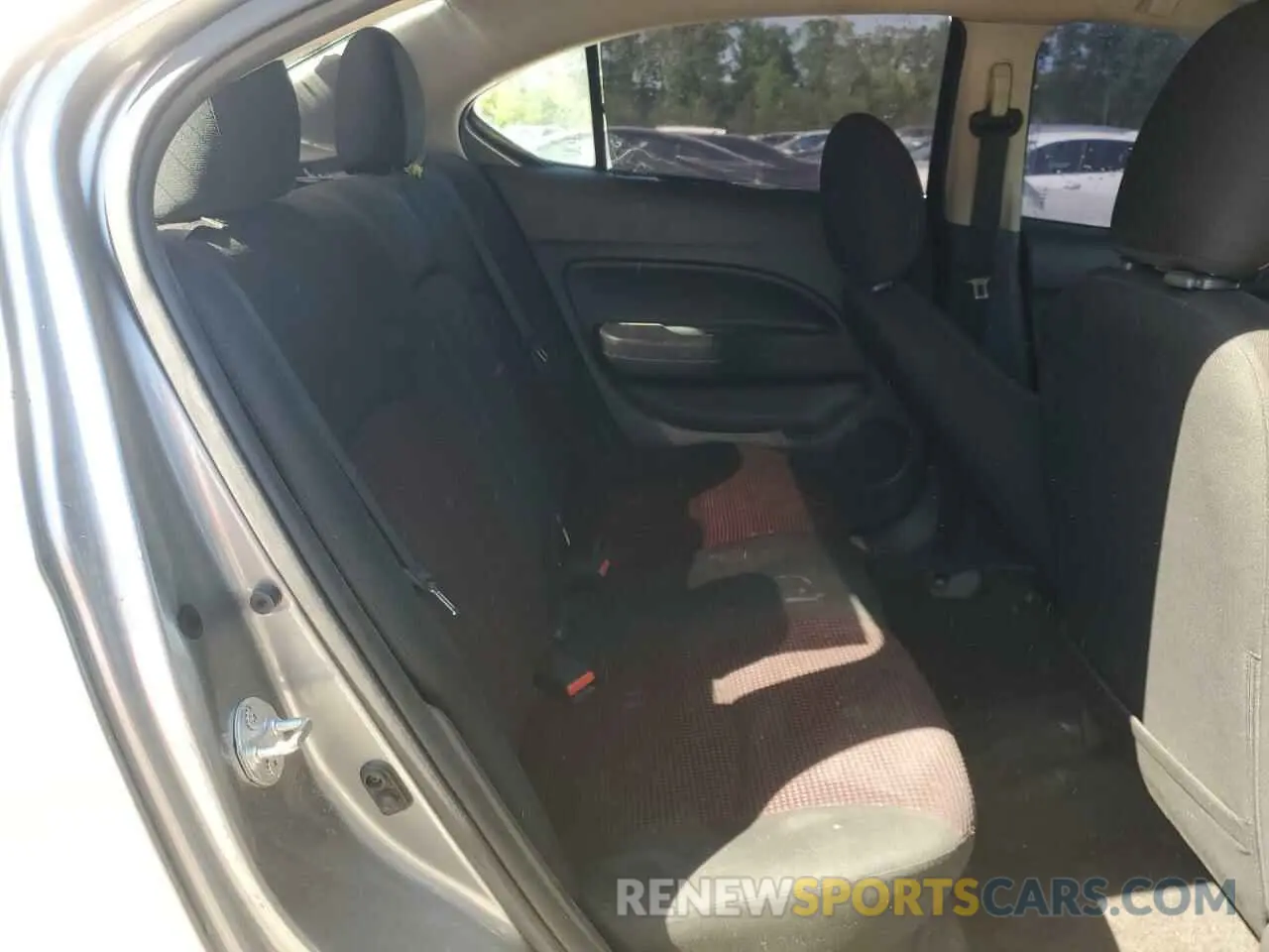10 Photograph of a damaged car ML32FUFJ4NHF05102 MITSUBISHI MIRAGE 2022