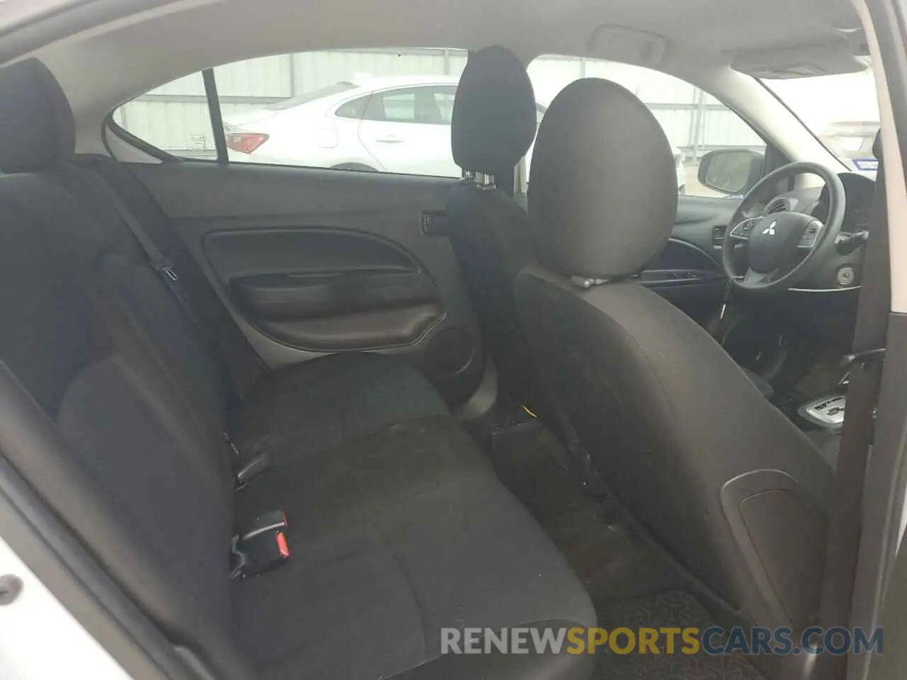10 Photograph of a damaged car ML32FUFJ5NHF02967 MITSUBISHI MIRAGE 2022