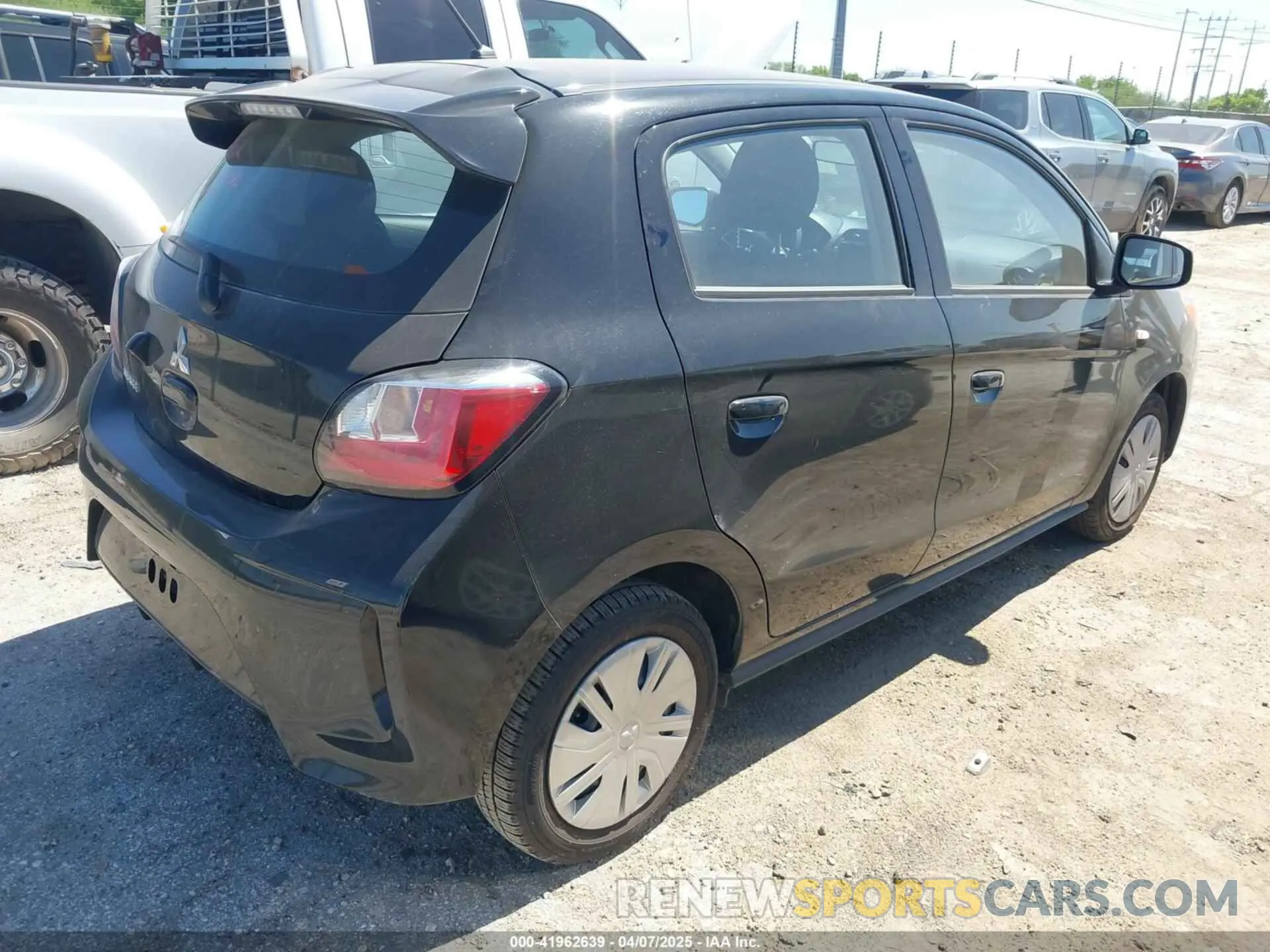 4 Photograph of a damaged car ML32AUHJ5RH031093 MITSUBISHI MIRAGE 2024