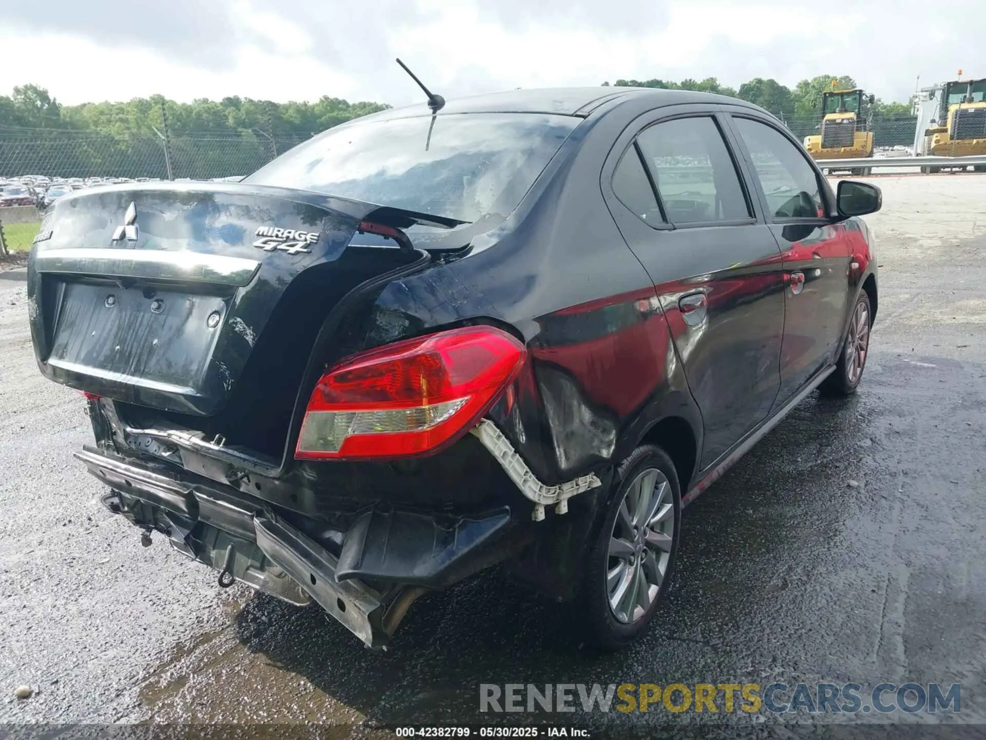 4 Photograph of a damaged car ML32F3FJ1KHF17276 MITSUBISHI MIRAGE G4 2019