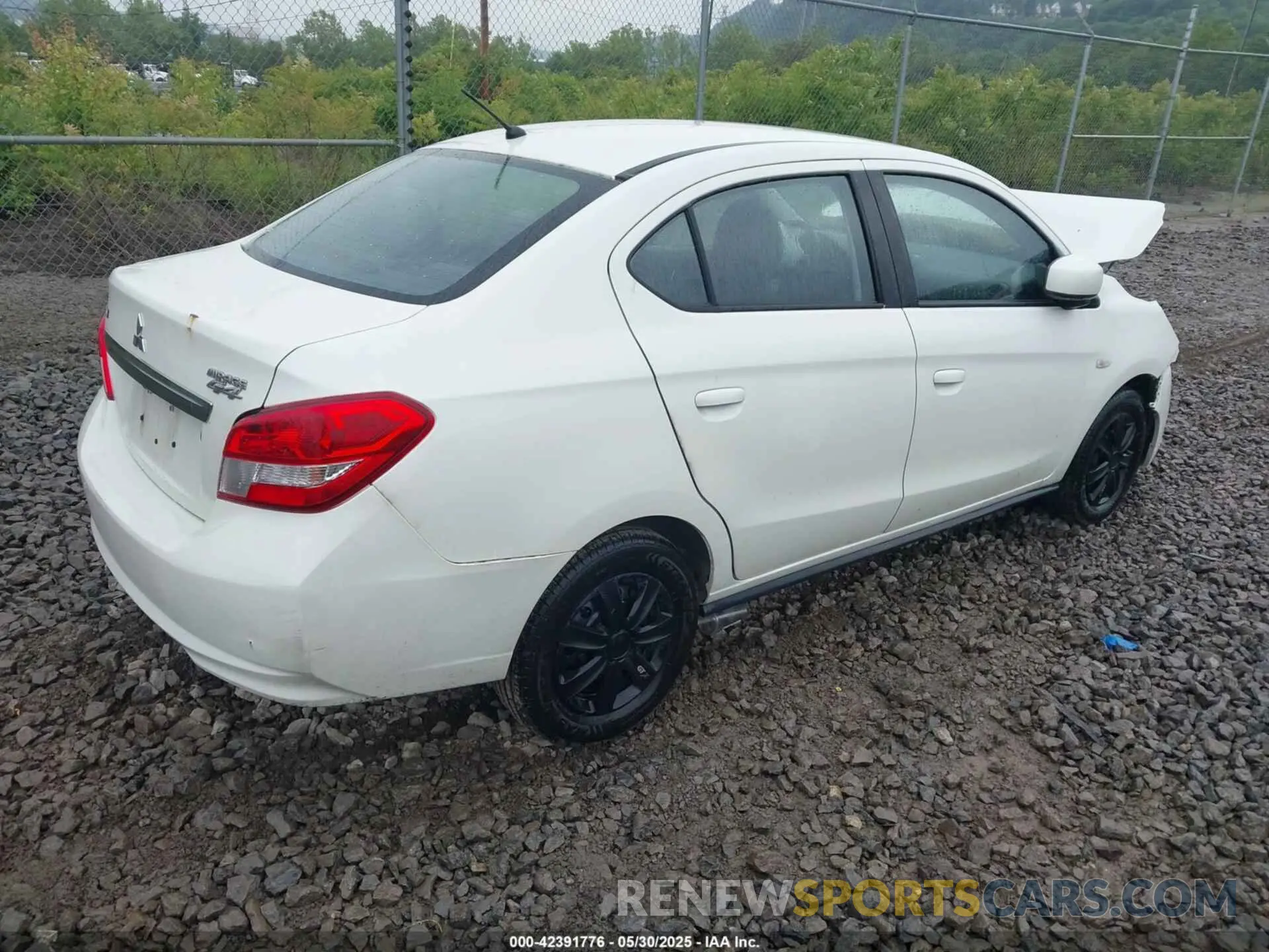 4 Photograph of a damaged car ML32F3FJ6KHF07861 MITSUBISHI MIRAGE G4 2019