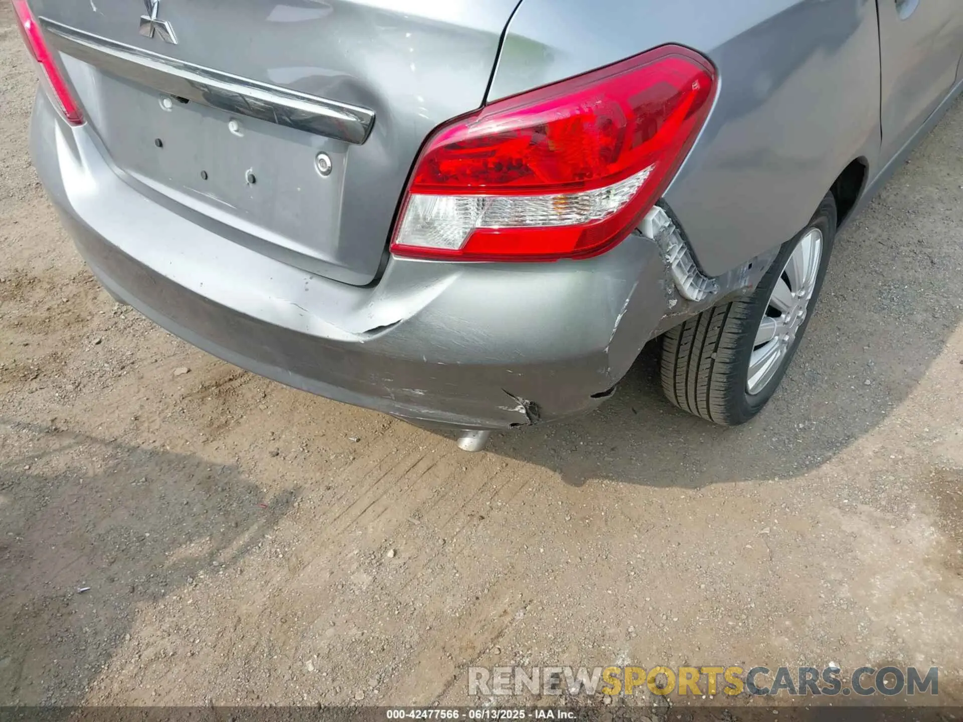 17 Photograph of a damaged car ML32F3FJ4LHF13143 MITSUBISHI MIRAGE G4 2020