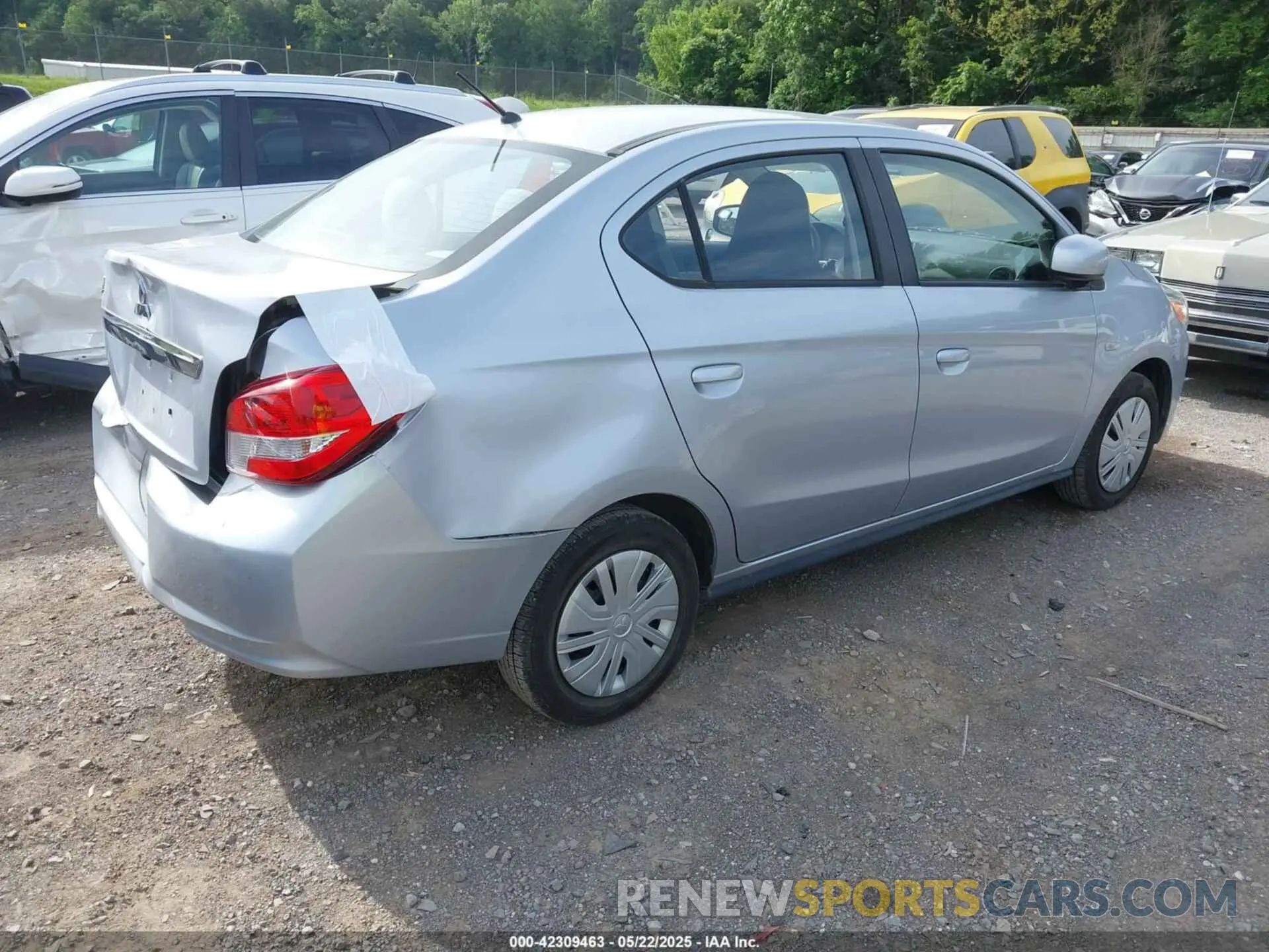 4 Photograph of a damaged car ML32F3FJ9LHF07564 MITSUBISHI MIRAGE G4 2020
