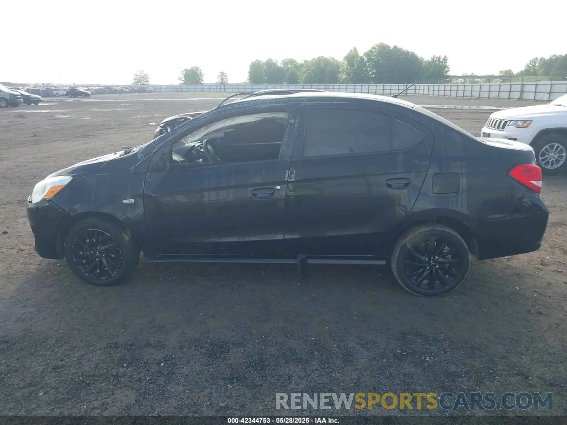 13 Photograph of a damaged car ML32F4FJ0LHF11024 MITSUBISHI MIRAGE G4 2020
