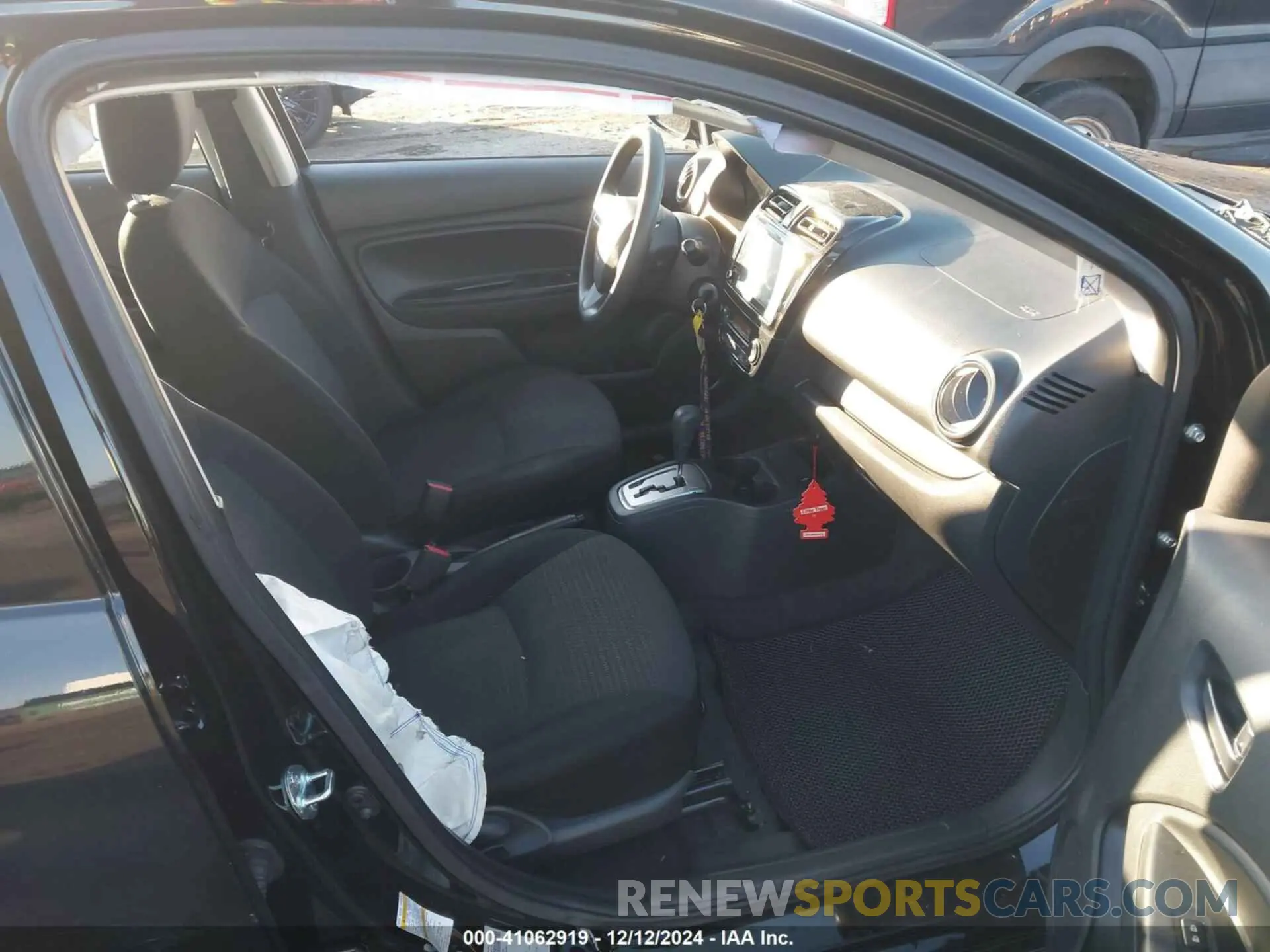 5 Photograph of a damaged car ML32FUFJ0NHF07994 MITSUBISHI MIRAGE G4 2022