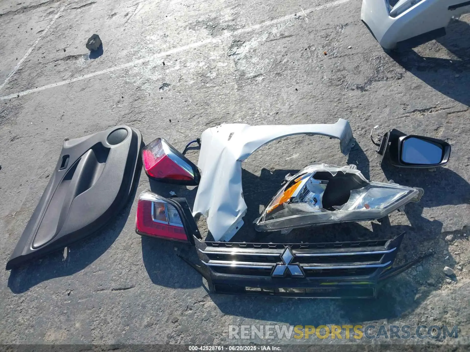 18 Photograph of a damaged car ML32FUFJ3NHF09383 MITSUBISHI MIRAGE G4 2022