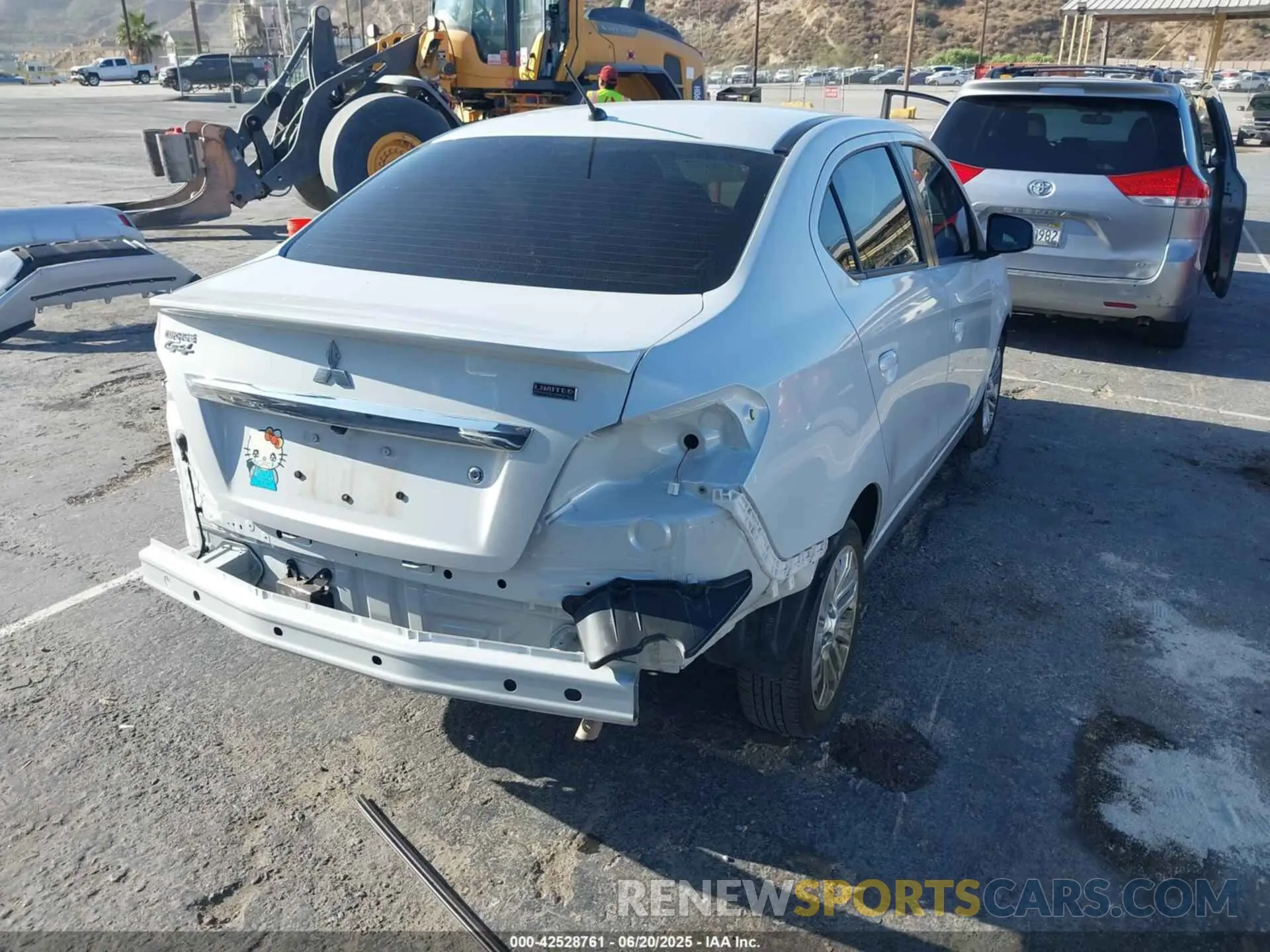 4 Photograph of a damaged car ML32FUFJ3NHF09383 MITSUBISHI MIRAGE G4 2022