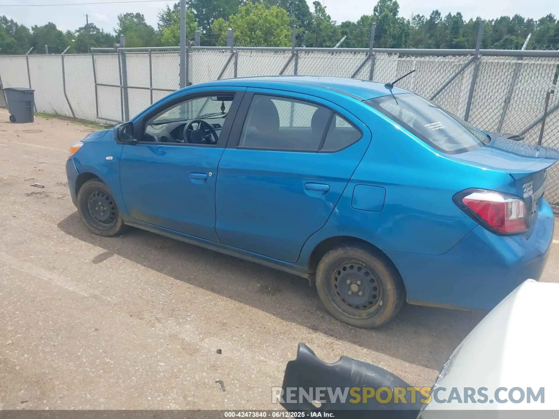 3 Photograph of a damaged car ML32FUFJ6PHF06030 MITSUBISHI MIRAGE G4 2023