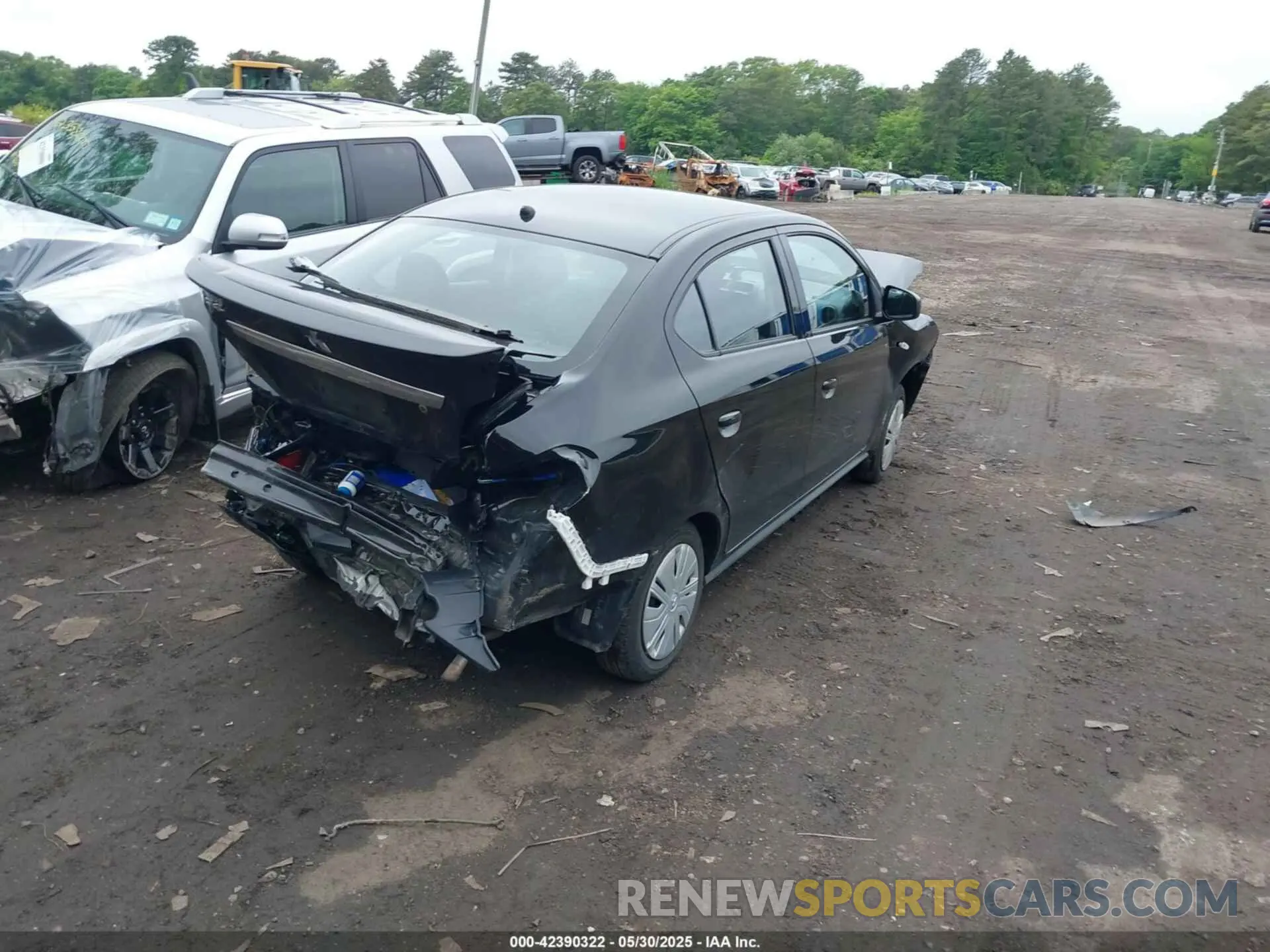 4 Photograph of a damaged car ML32FUFJ1RHF02633 MITSUBISHI MIRAGE G4 2024