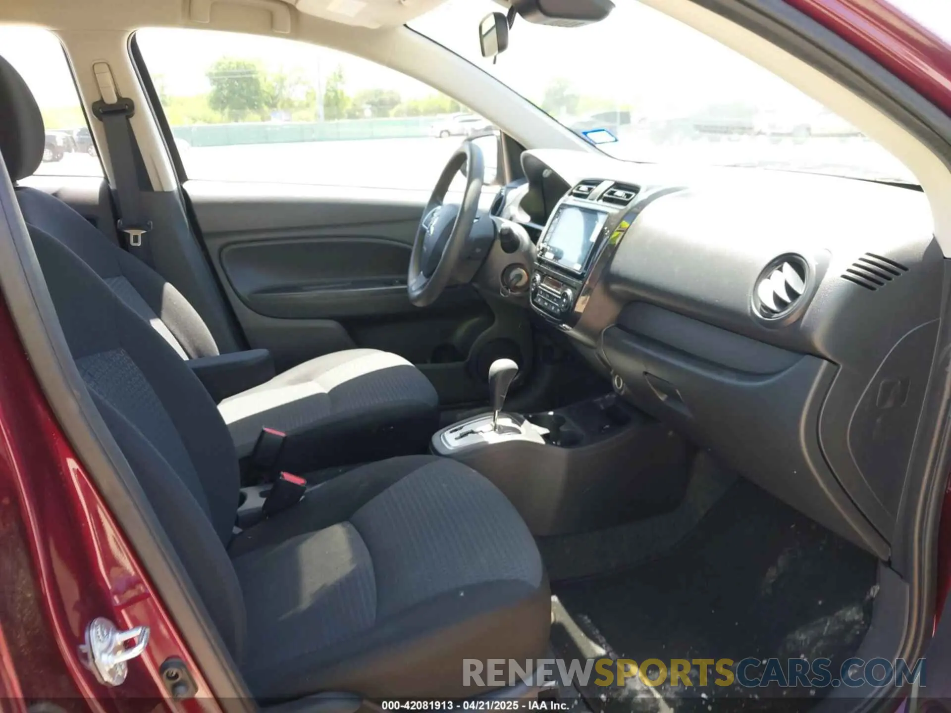 5 Photograph of a damaged car ML32FUFJ2RHF11096 MITSUBISHI MIRAGE G4 2024