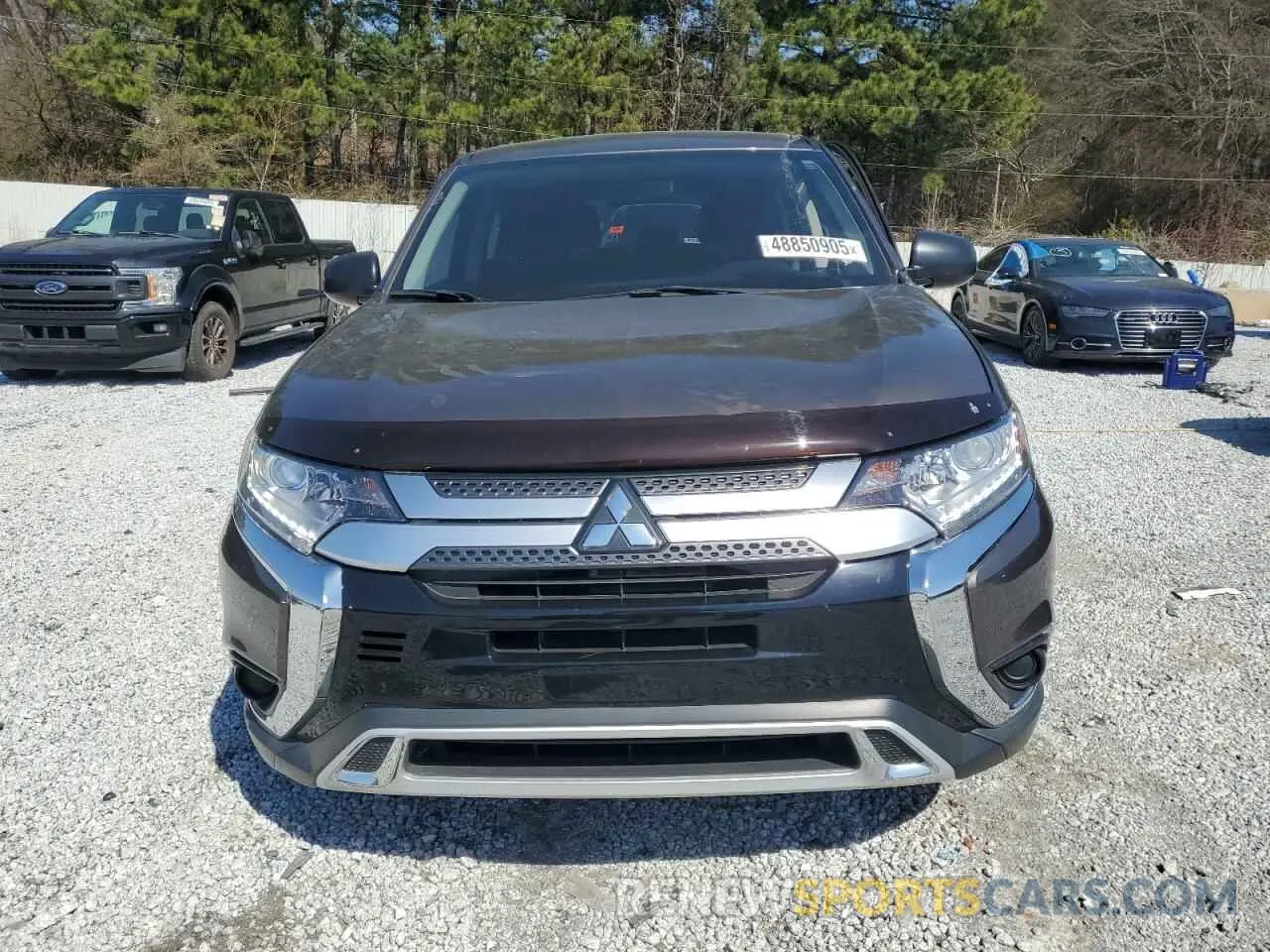 5 Photograph of a damaged car JA4AD2A30KZ055621 MITSUBISHI OUTLANDER 2019