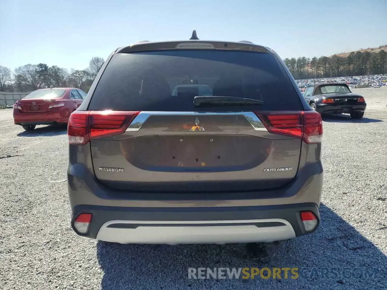 6 Photograph of a damaged car JA4AD2A30KZ055621 MITSUBISHI OUTLANDER 2019