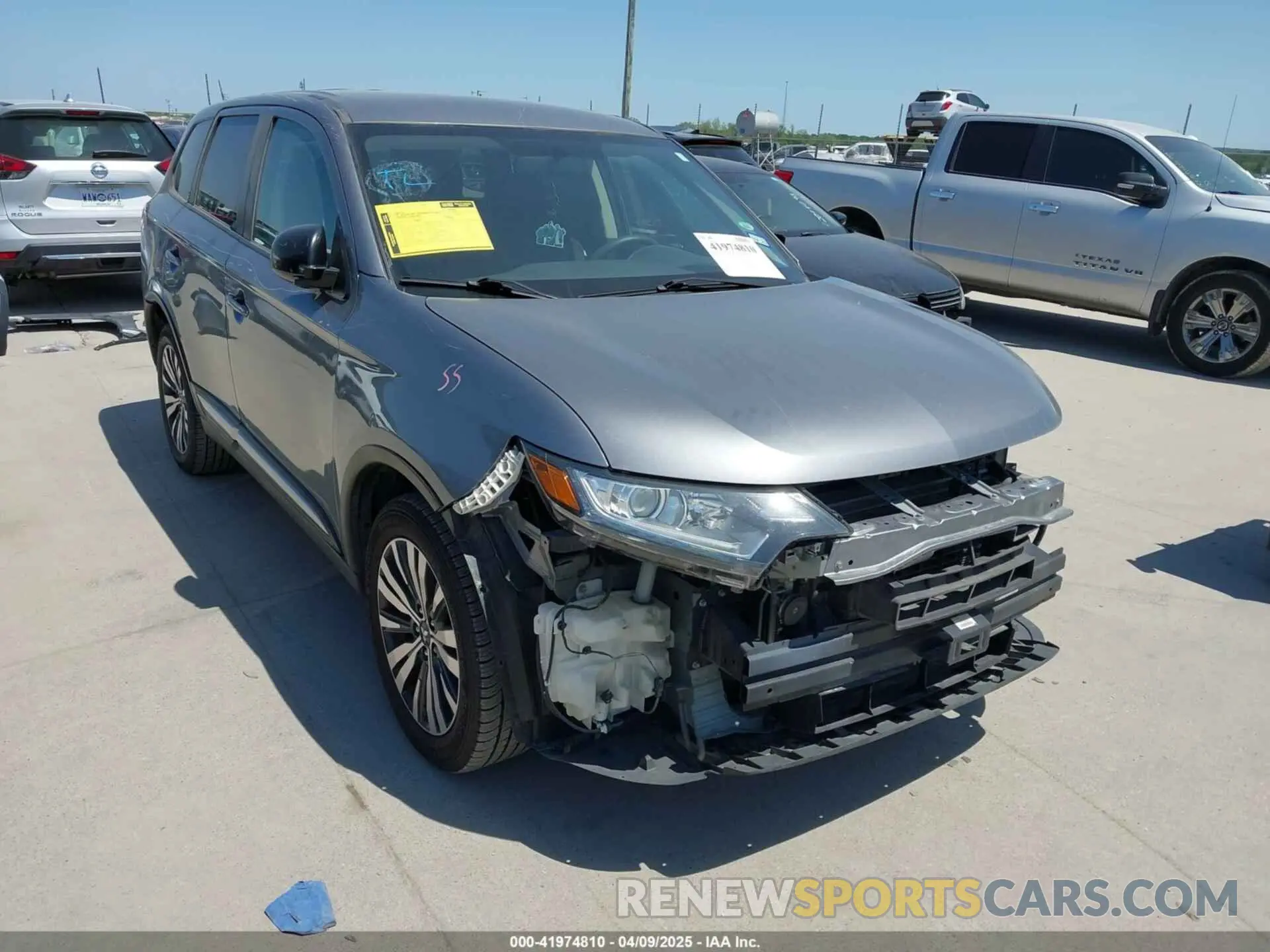1 Photograph of a damaged car JA4AD2A31KJ000609 MITSUBISHI OUTLANDER 2019