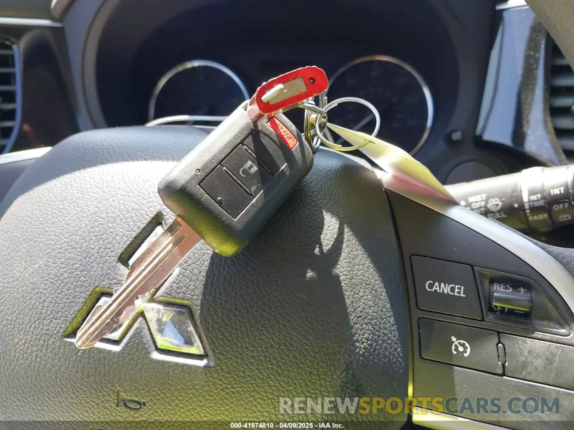 11 Photograph of a damaged car JA4AD2A31KJ000609 MITSUBISHI OUTLANDER 2019