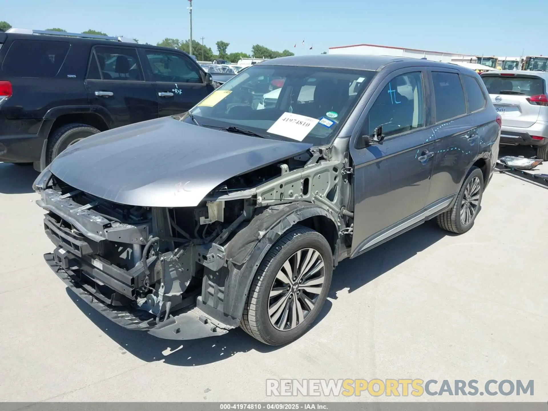 2 Photograph of a damaged car JA4AD2A31KJ000609 MITSUBISHI OUTLANDER 2019