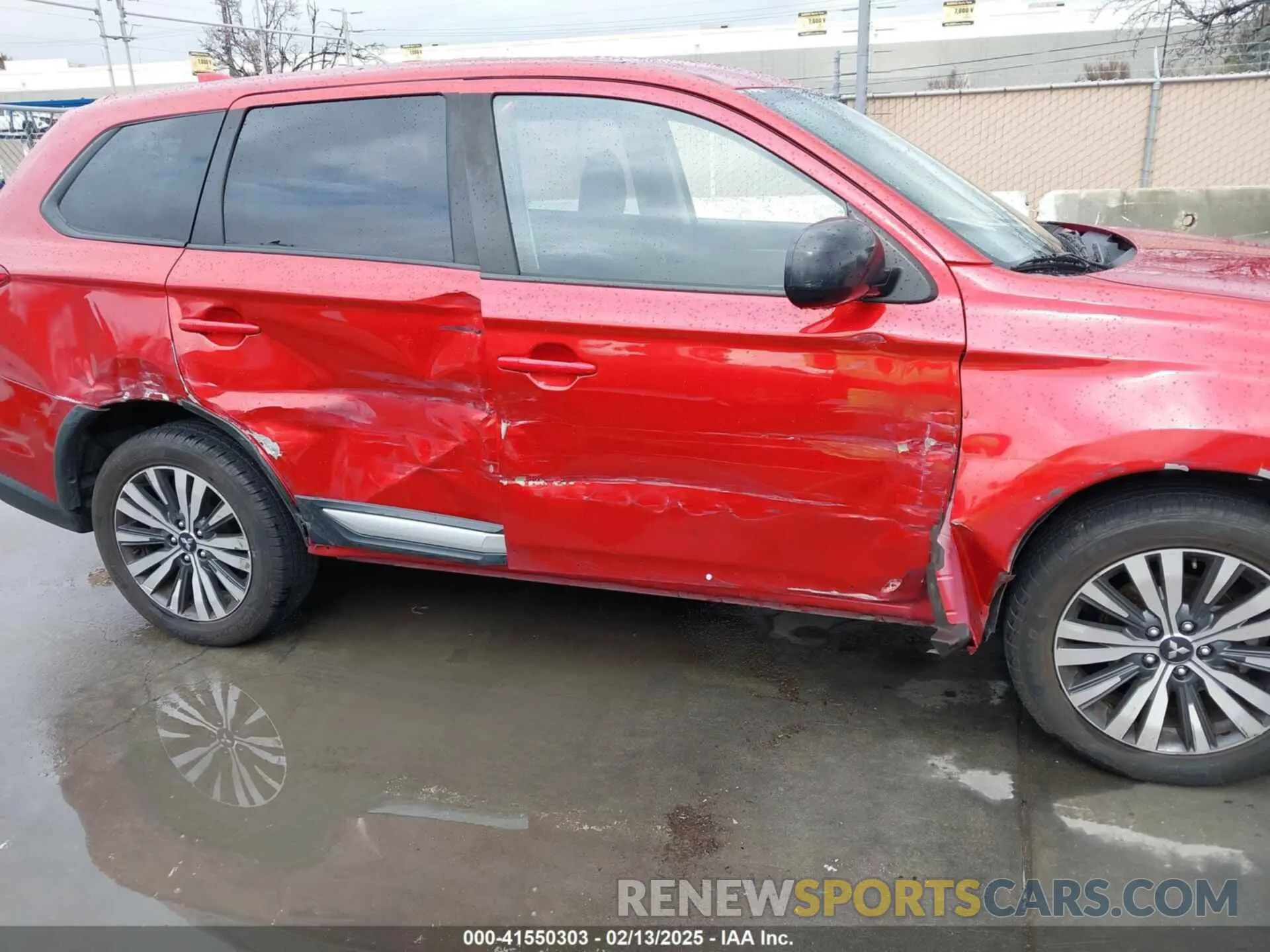 6 Photograph of a damaged car JA4AD2A32KZ032101 MITSUBISHI OUTLANDER 2019
