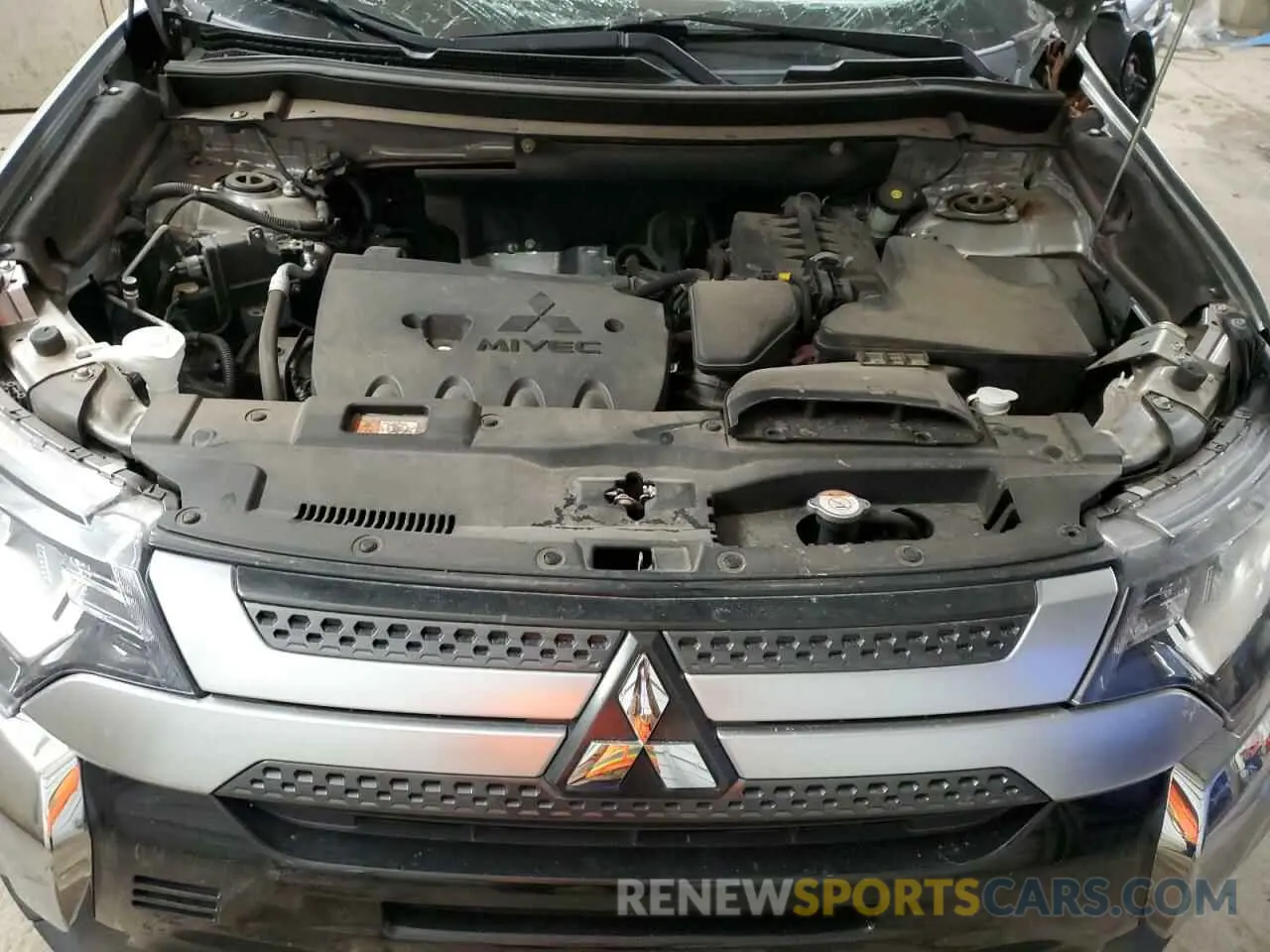 12 Photograph of a damaged car JA4AD2A34KZ037543 MITSUBISHI OUTLANDER 2019