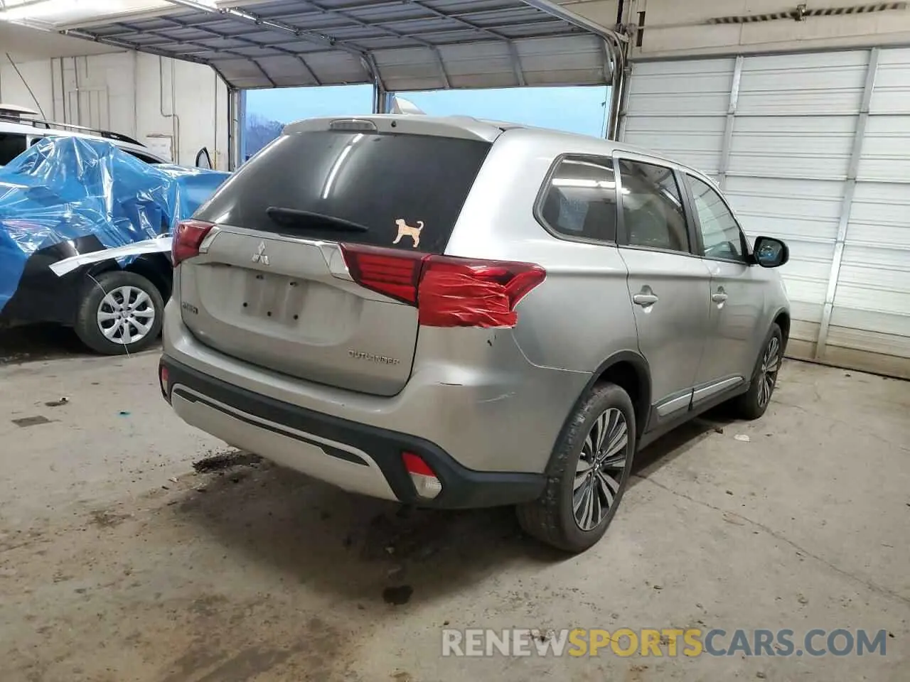 3 Photograph of a damaged car JA4AD2A34KZ037543 MITSUBISHI OUTLANDER 2019