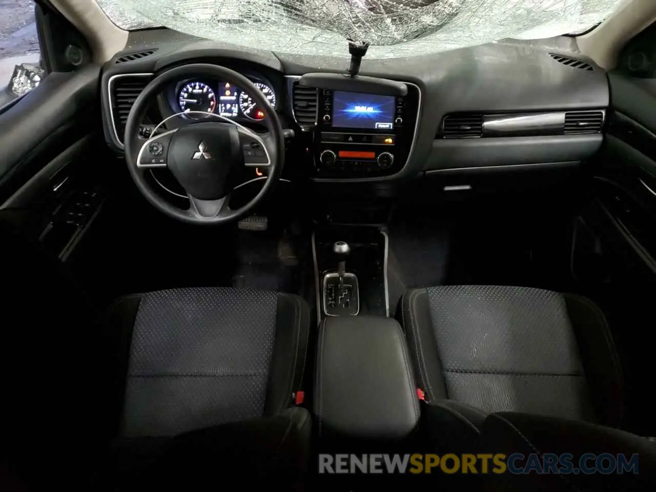 8 Photograph of a damaged car JA4AD2A34KZ037543 MITSUBISHI OUTLANDER 2019