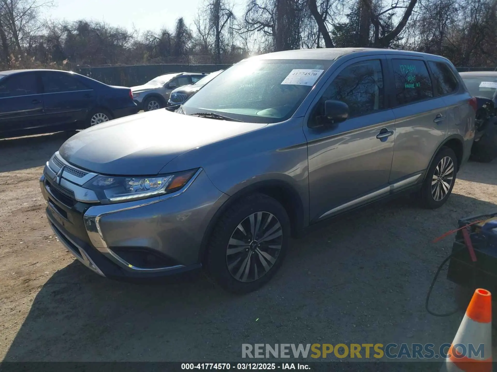 2 Photograph of a damaged car JA4AD2A35KZ050639 MITSUBISHI OUTLANDER 2019