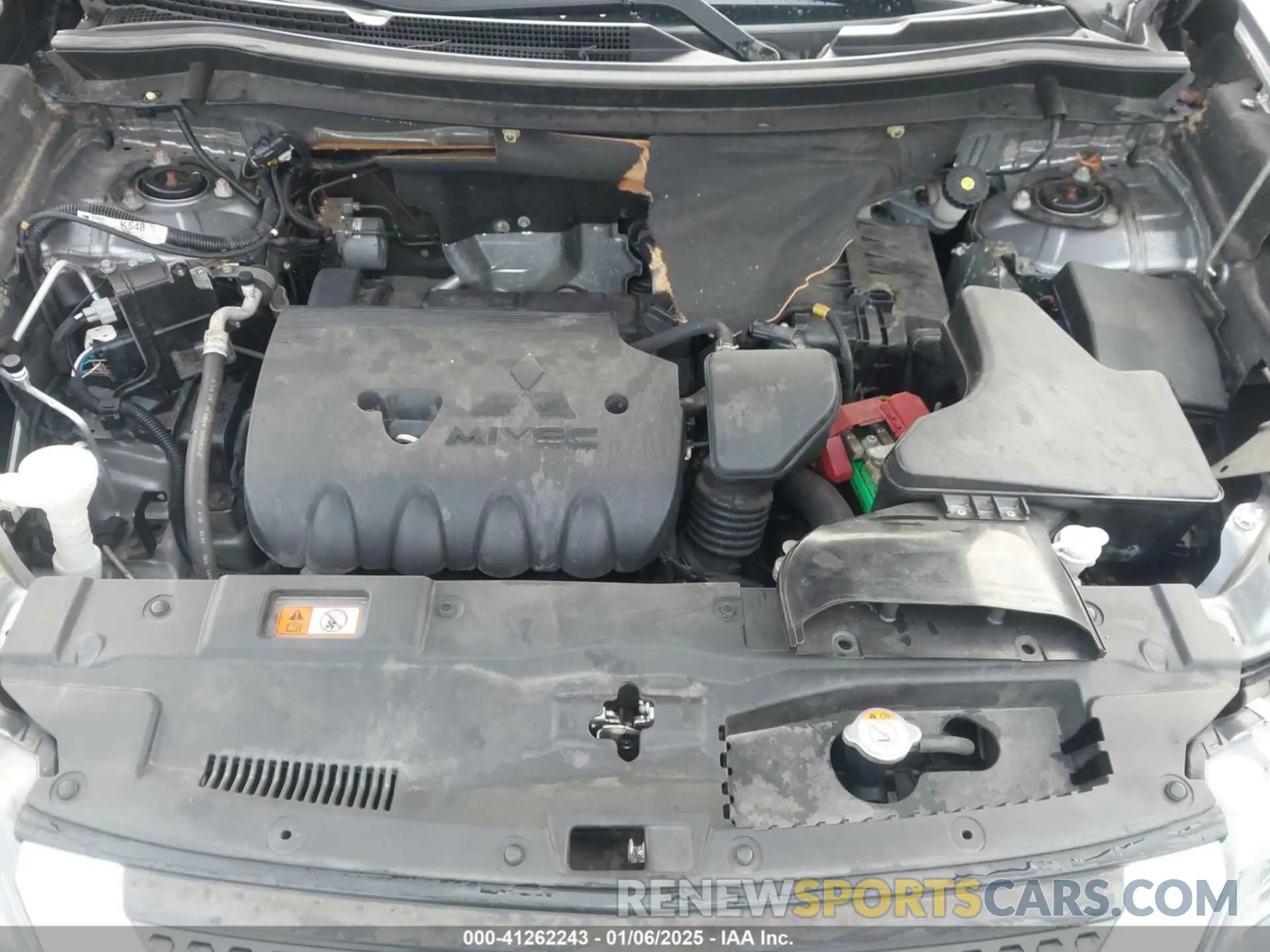 10 Photograph of a damaged car JA4AD2A36KZ014460 MITSUBISHI OUTLANDER 2019