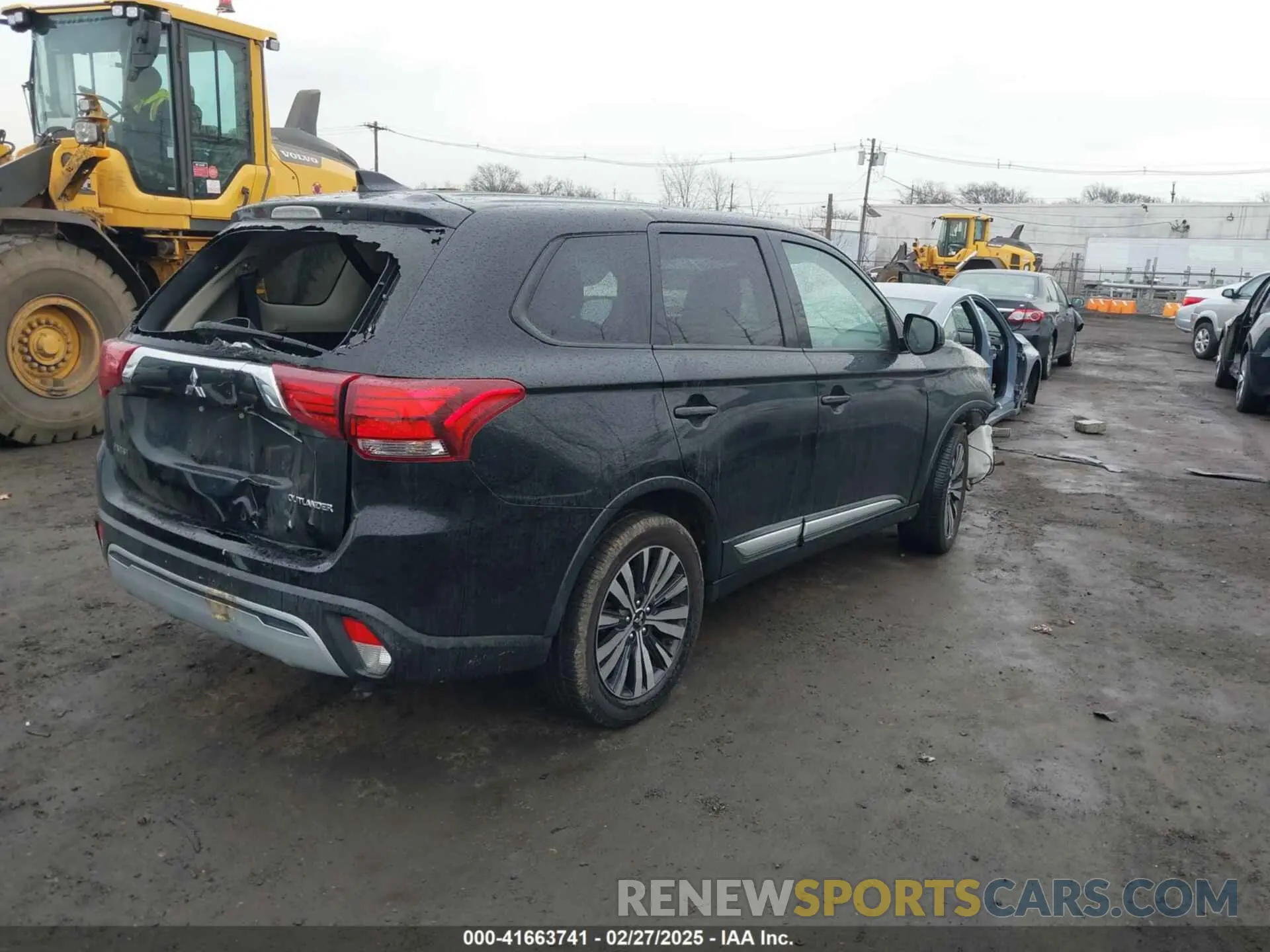 4 Photograph of a damaged car JA4AD2A36KZ050732 MITSUBISHI OUTLANDER 2019