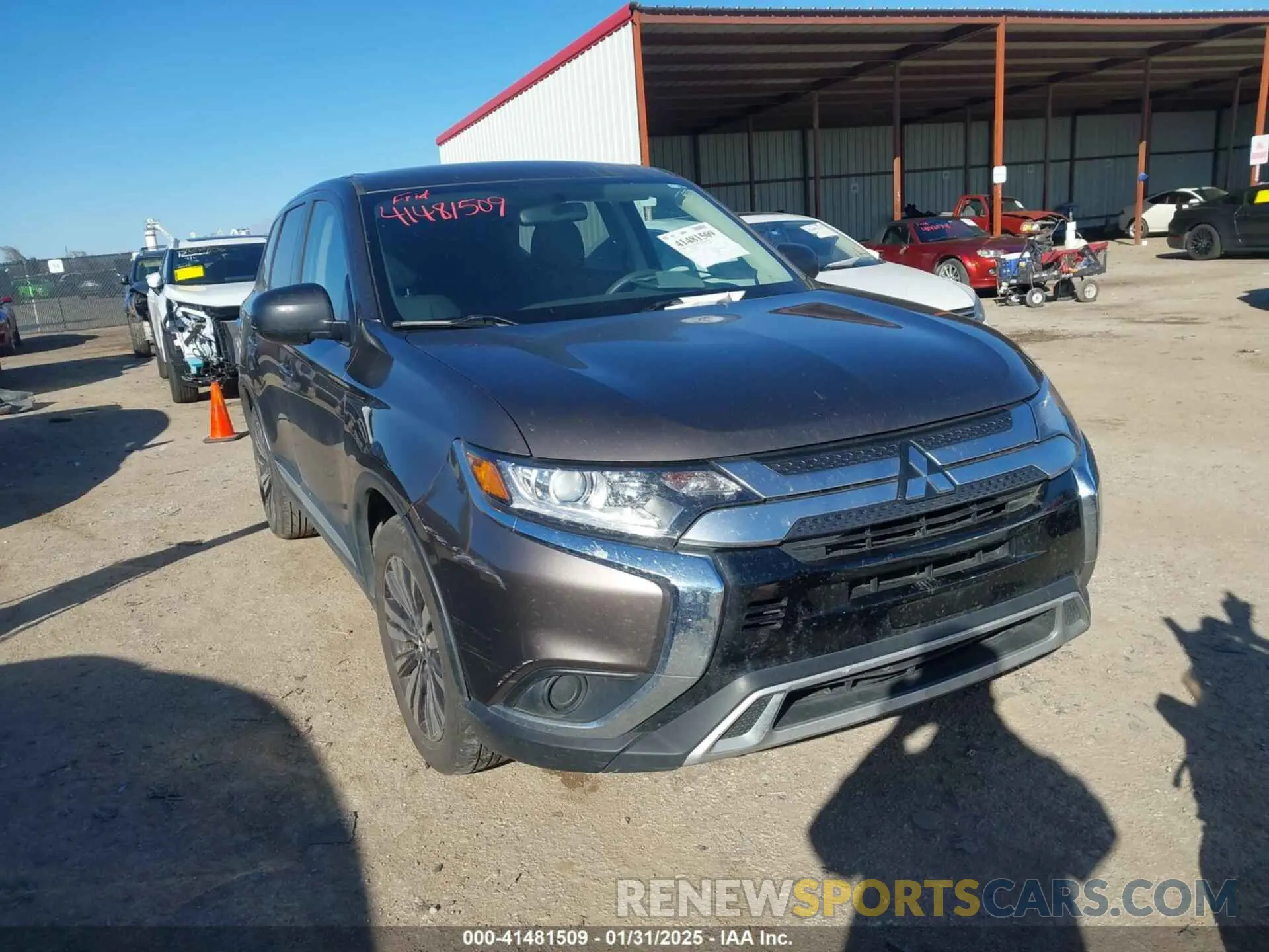 1 Photograph of a damaged car JA4AD2A38KZ010698 MITSUBISHI OUTLANDER 2019
