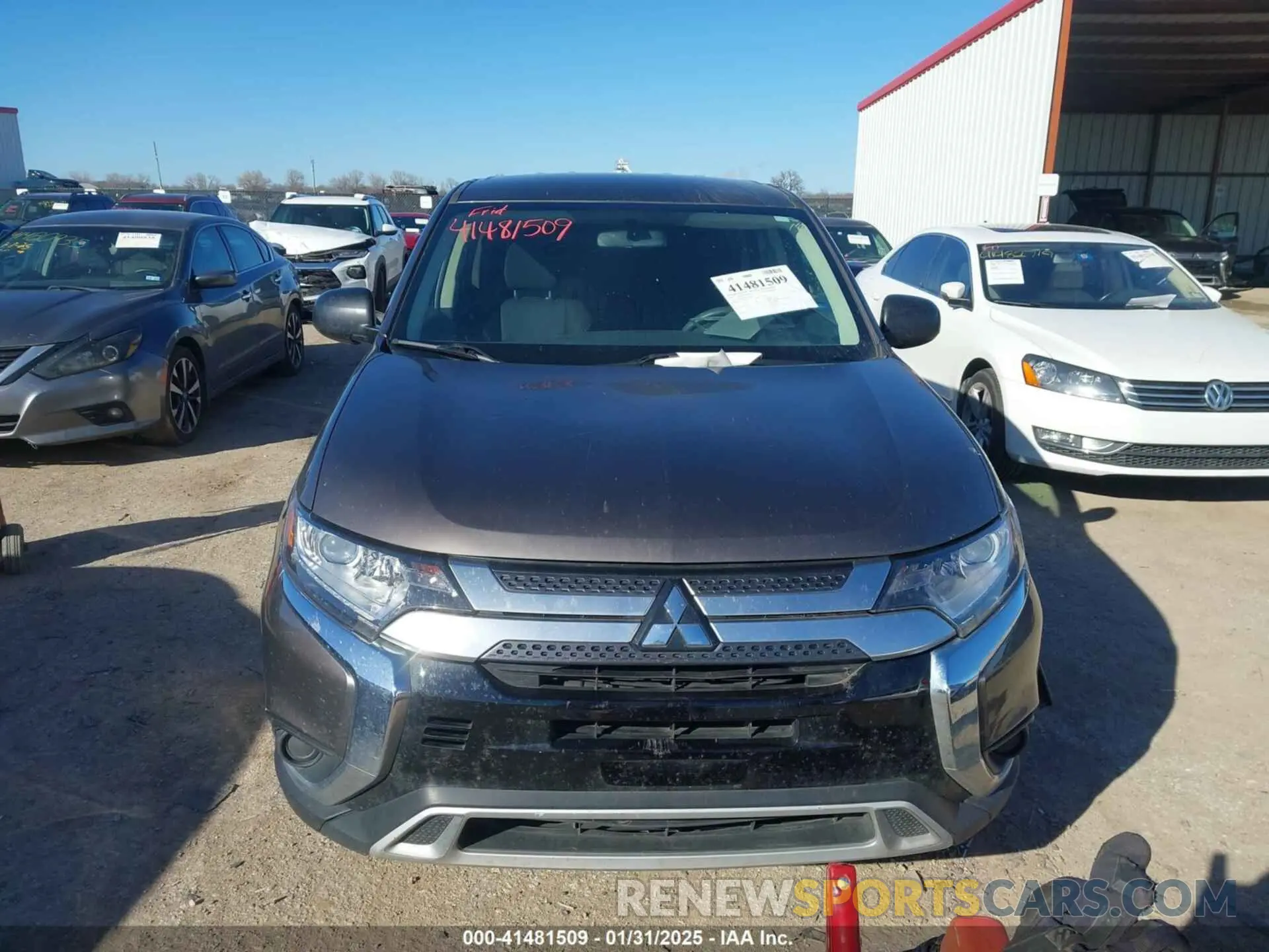 12 Photograph of a damaged car JA4AD2A38KZ010698 MITSUBISHI OUTLANDER 2019