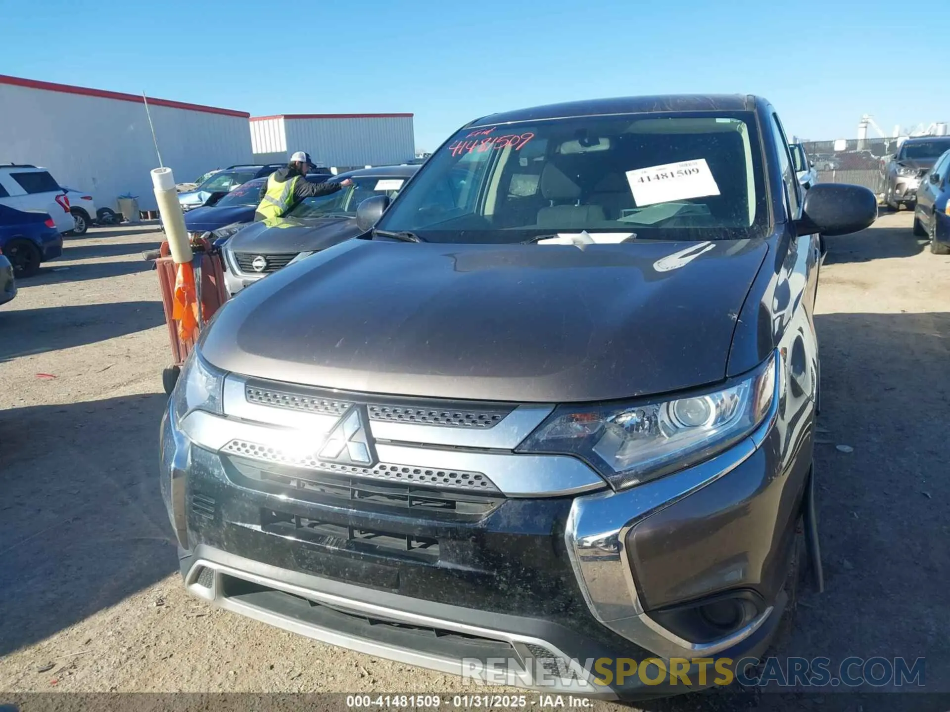 2 Photograph of a damaged car JA4AD2A38KZ010698 MITSUBISHI OUTLANDER 2019