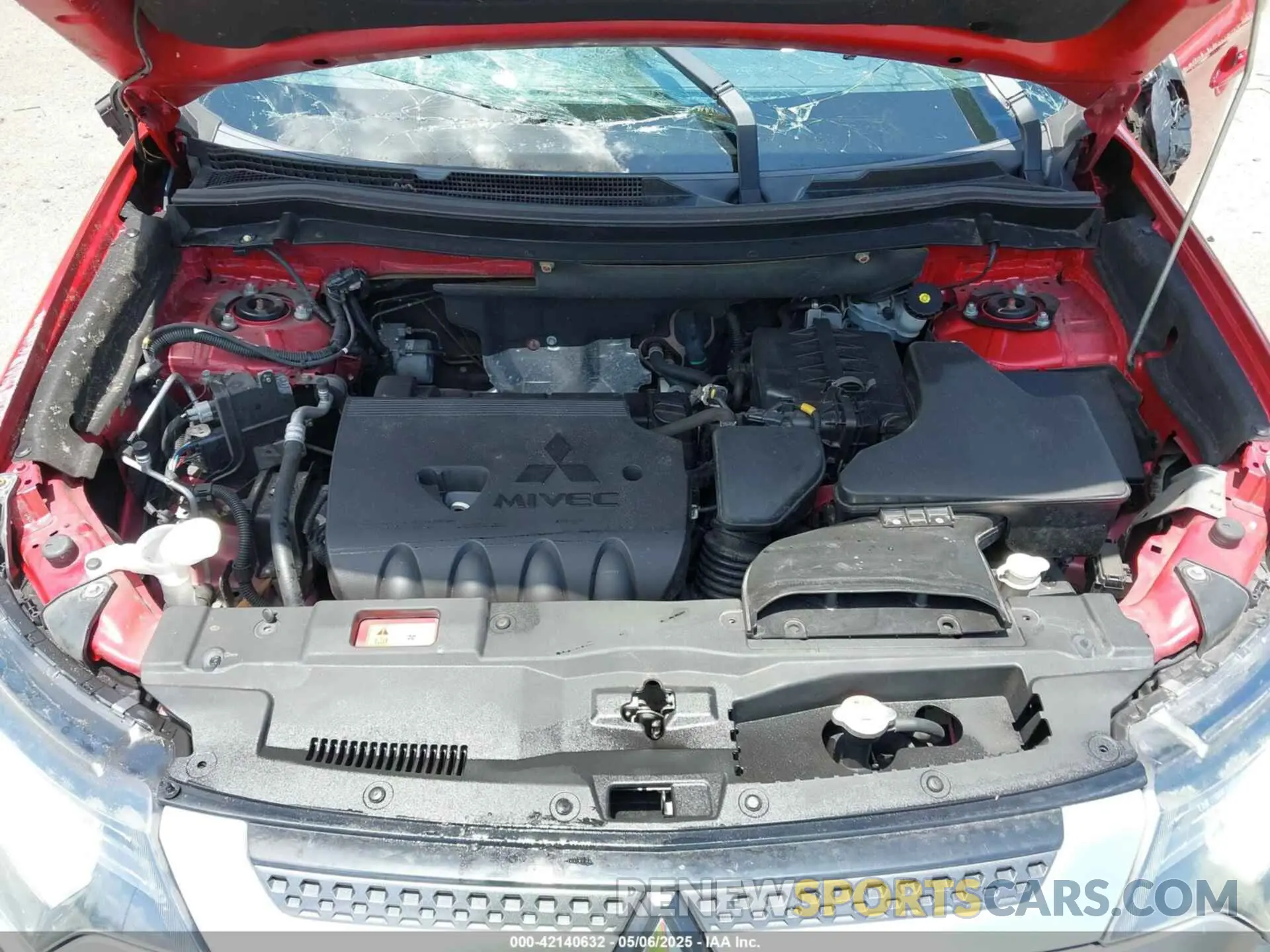 10 Photograph of a damaged car JA4AD2A38KZ025556 MITSUBISHI OUTLANDER 2019