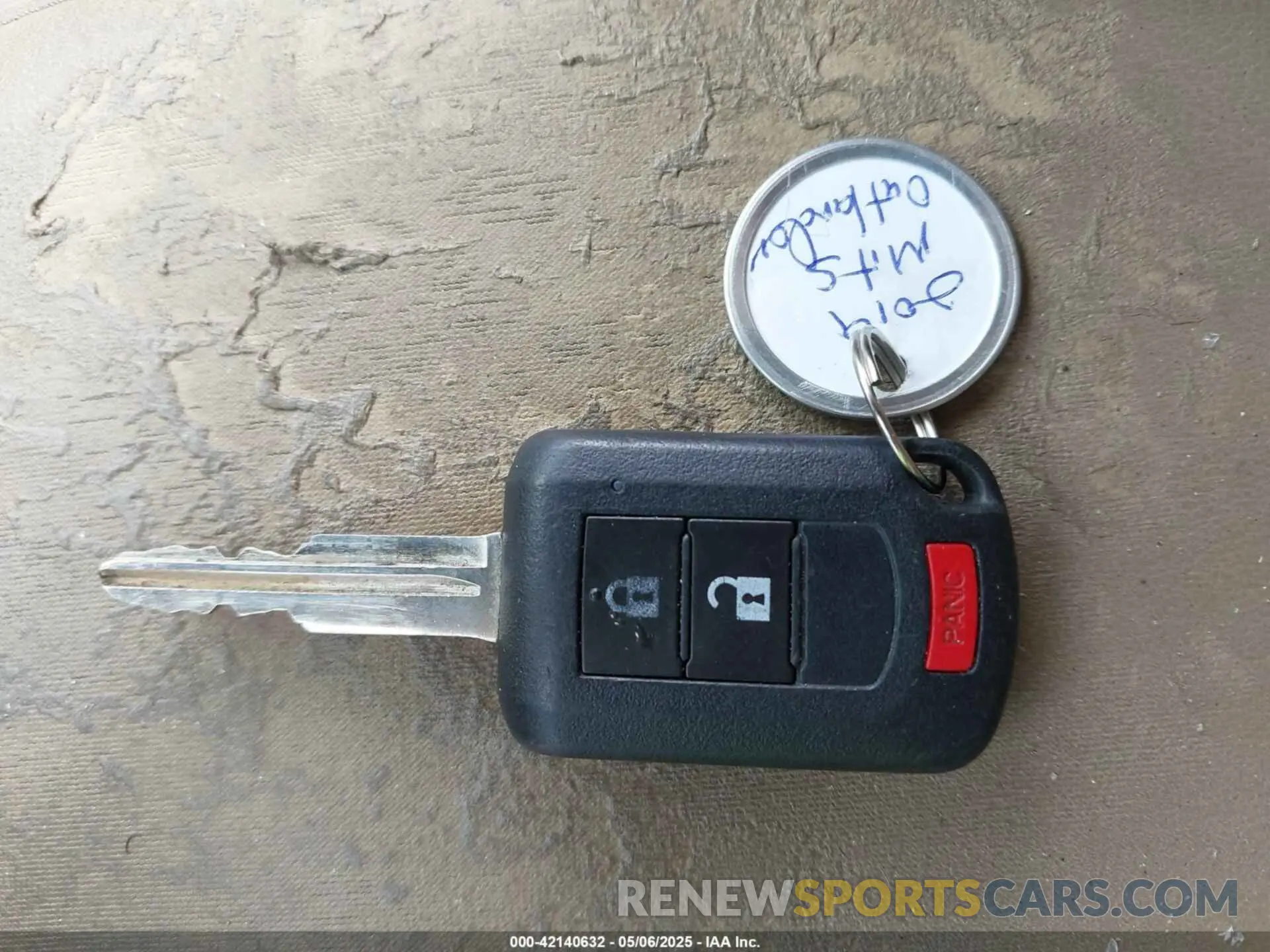 11 Photograph of a damaged car JA4AD2A38KZ025556 MITSUBISHI OUTLANDER 2019
