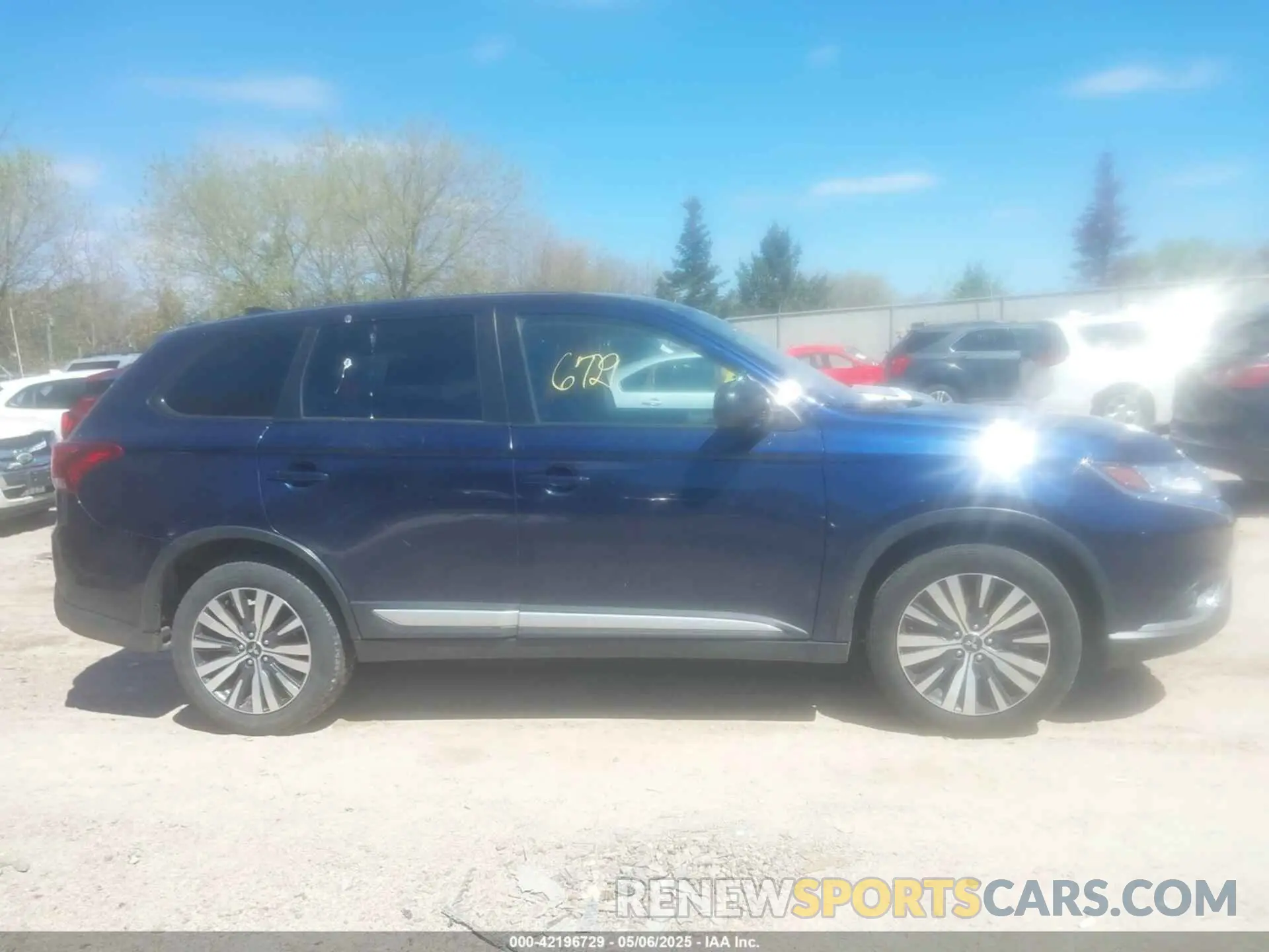 13 Photograph of a damaged car JA4AD2A3XKZ038437 MITSUBISHI OUTLANDER 2019