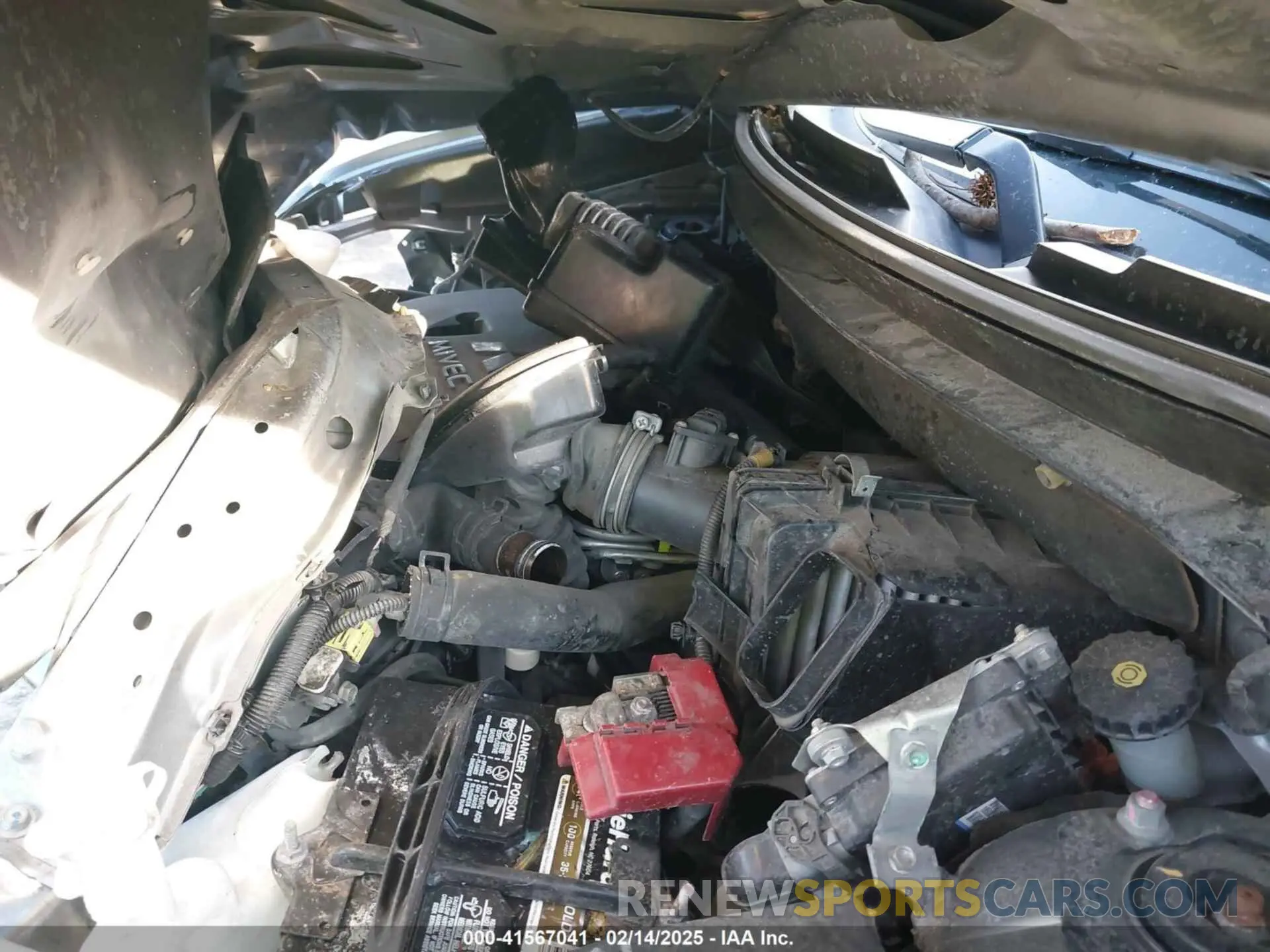 10 Photograph of a damaged car JA4AD3A30KZ020728 MITSUBISHI OUTLANDER 2019