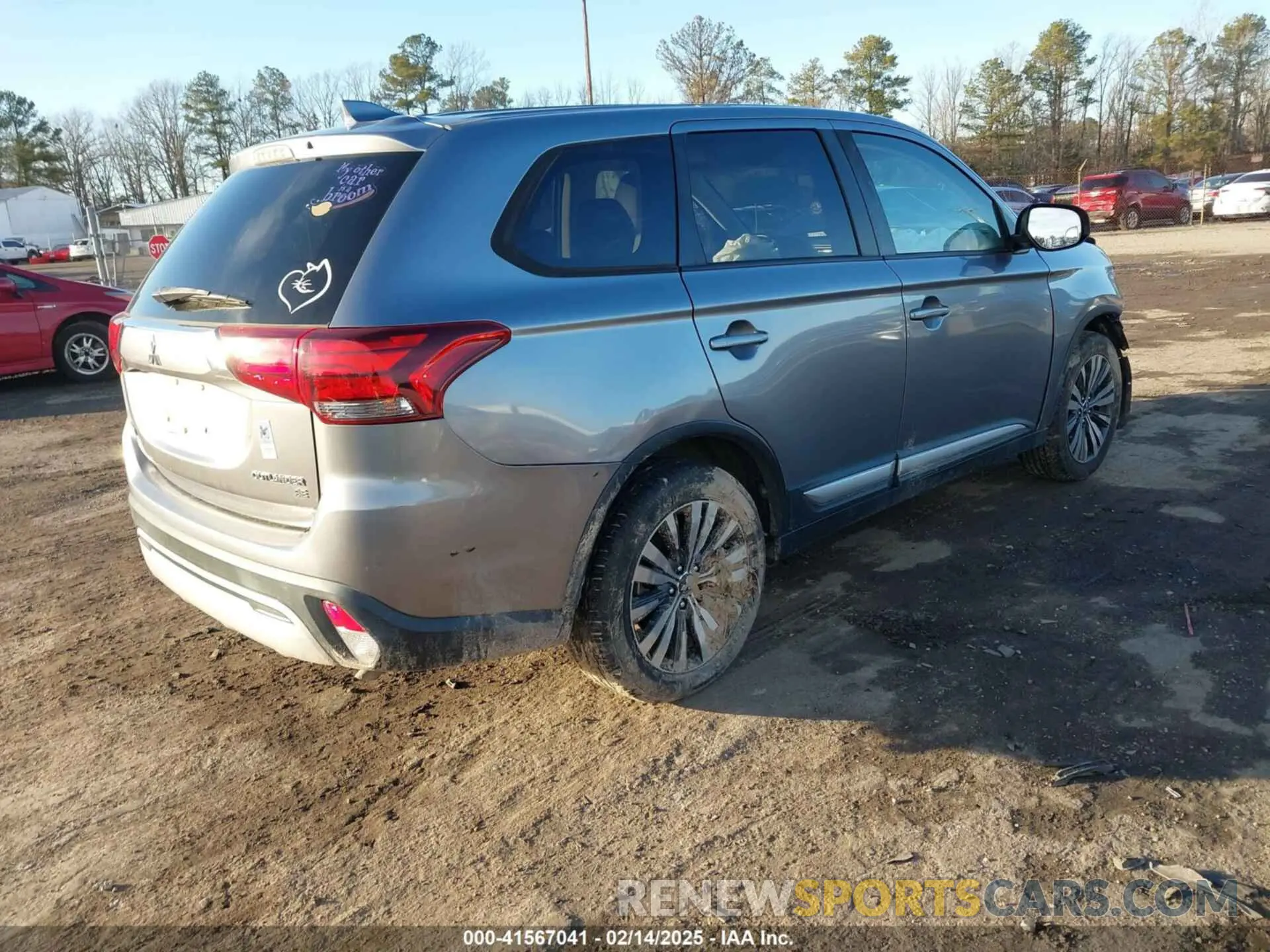 4 Photograph of a damaged car JA4AD3A30KZ020728 MITSUBISHI OUTLANDER 2019