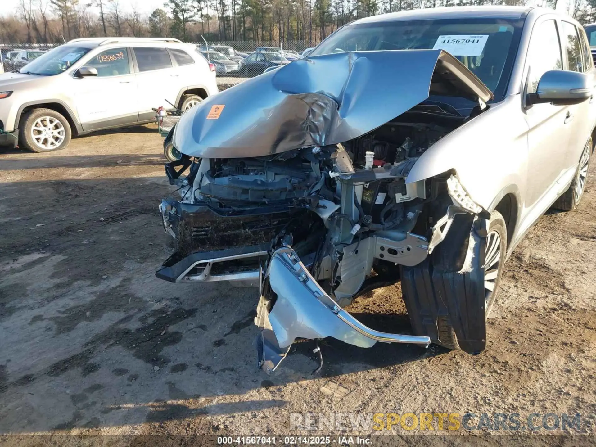 6 Photograph of a damaged car JA4AD3A30KZ020728 MITSUBISHI OUTLANDER 2019