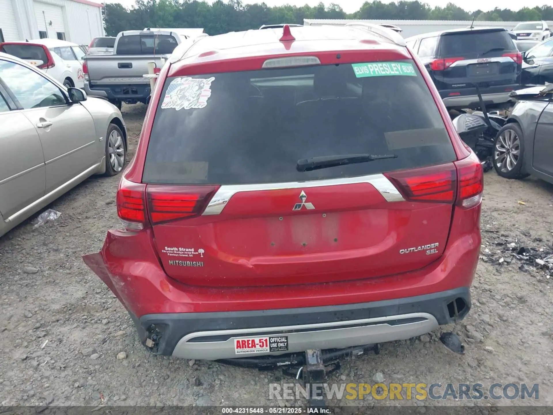 17 Photograph of a damaged car JA4AD3A30KZ033978 MITSUBISHI OUTLANDER 2019