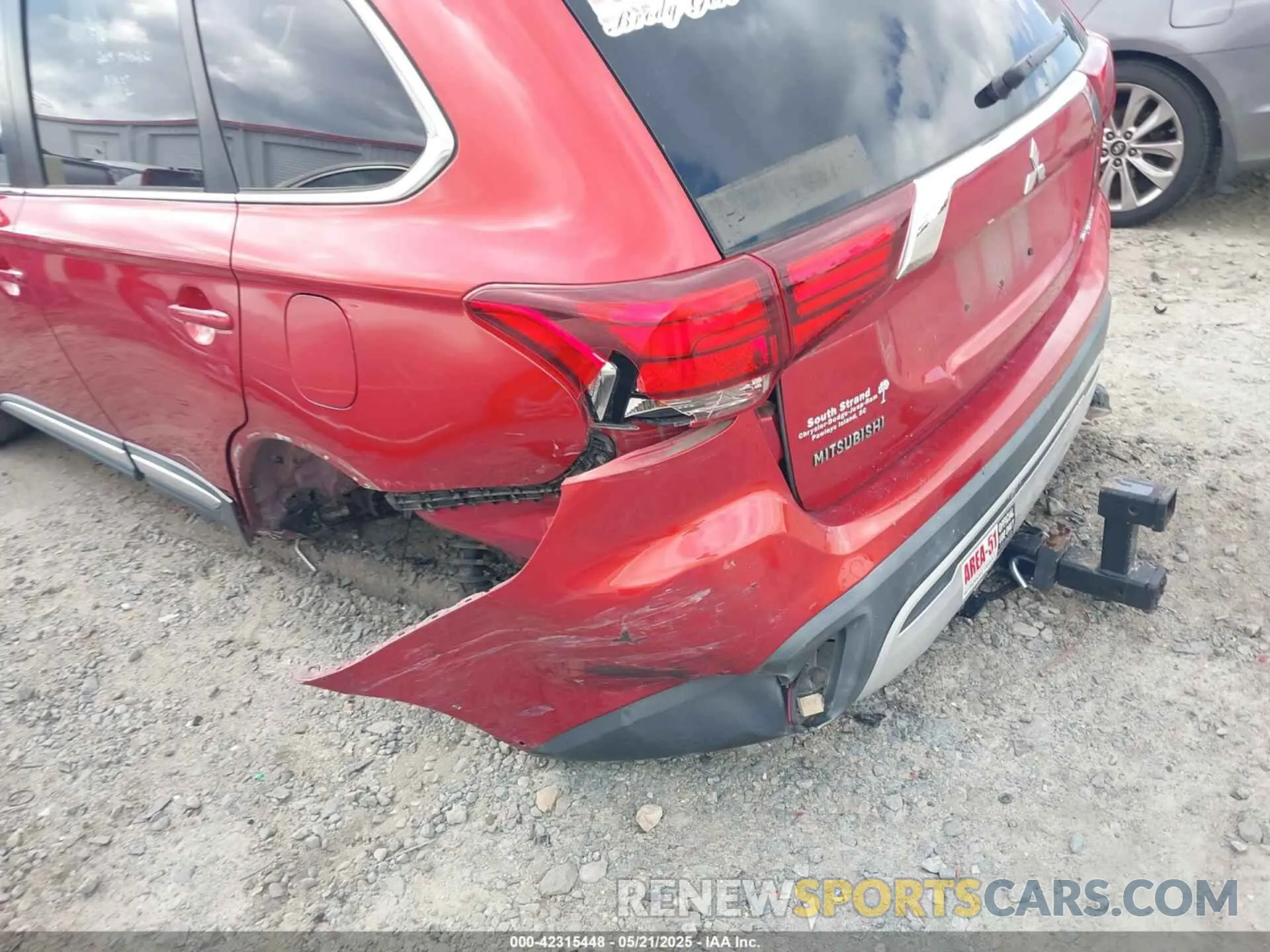 6 Photograph of a damaged car JA4AD3A30KZ033978 MITSUBISHI OUTLANDER 2019