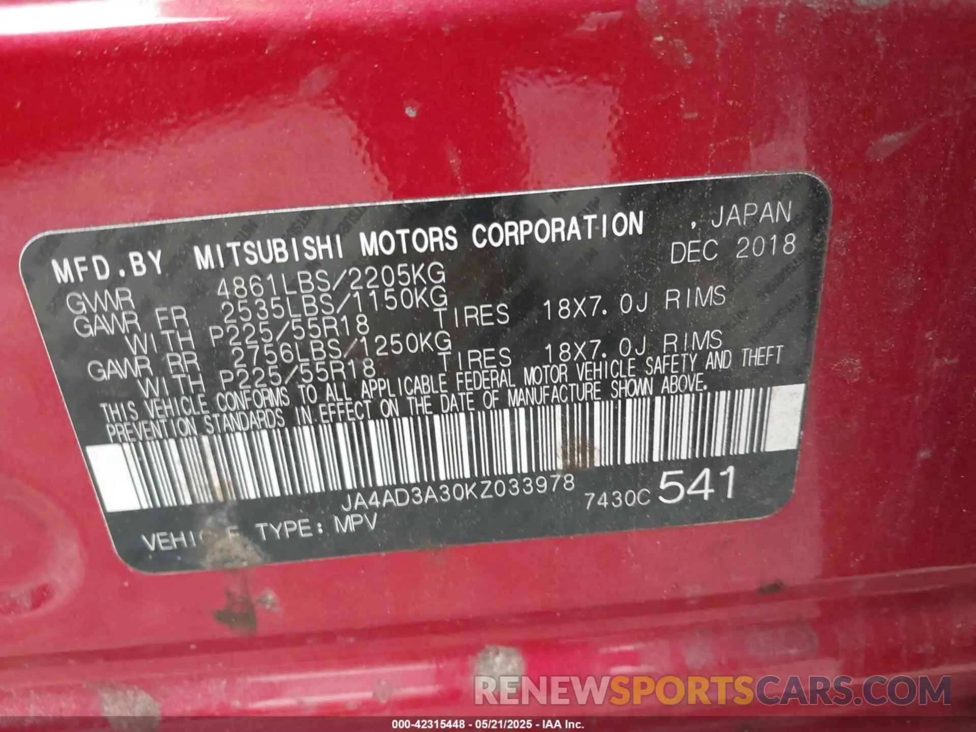 9 Photograph of a damaged car JA4AD3A30KZ033978 MITSUBISHI OUTLANDER 2019