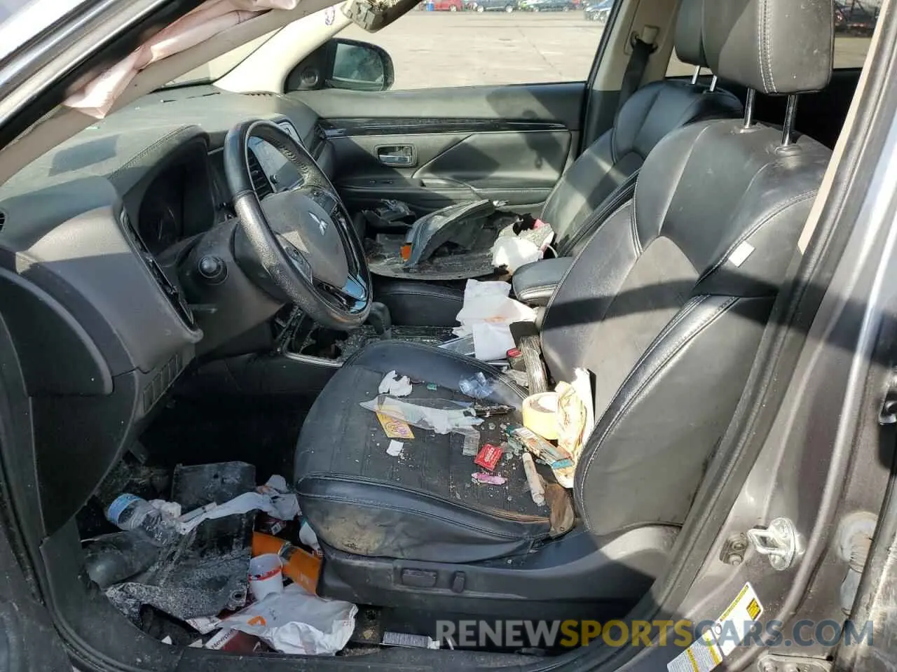 7 Photograph of a damaged car JA4AD3A30KZ035651 MITSUBISHI OUTLANDER 2019