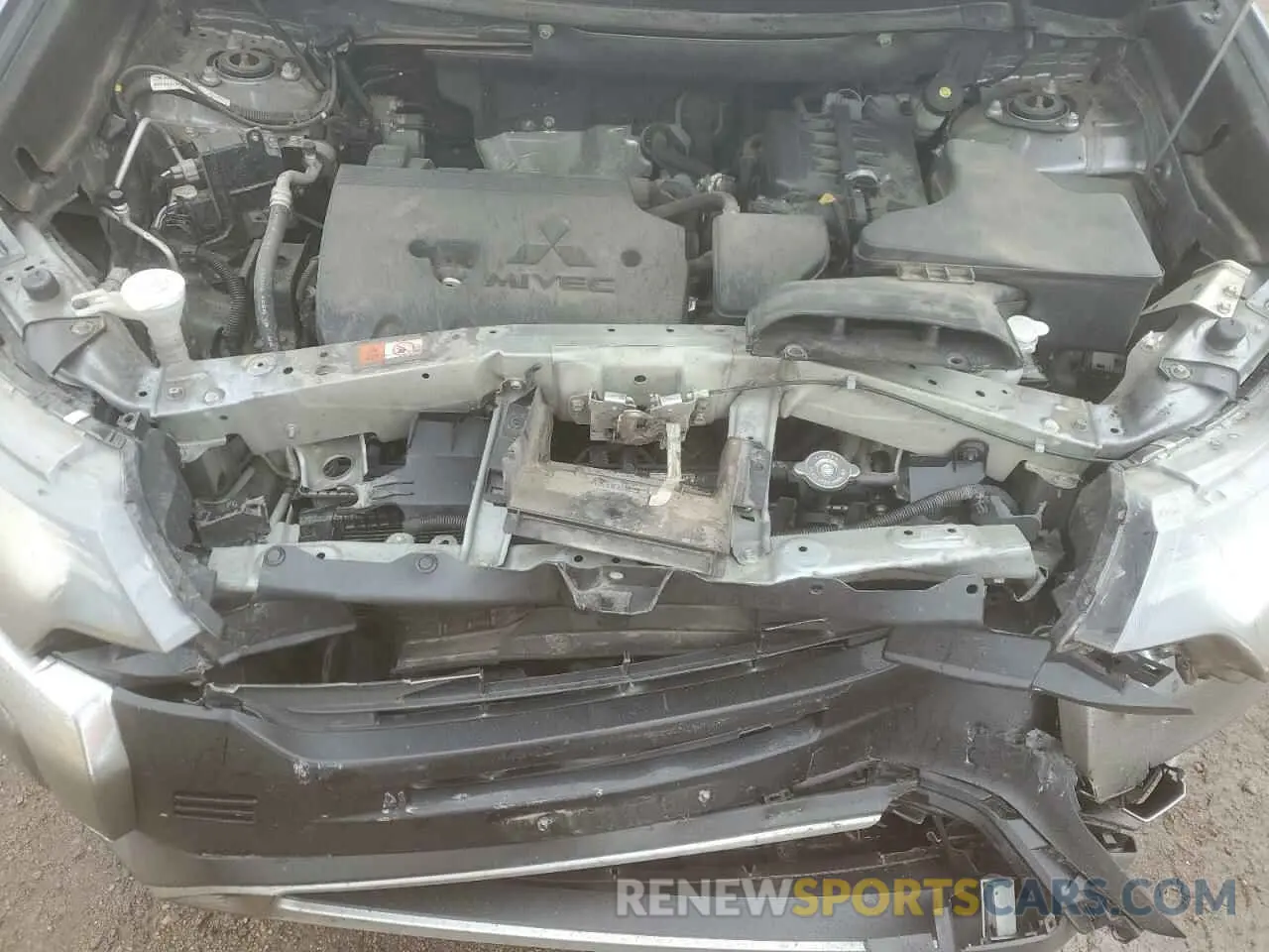 13 Photograph of a damaged car JA4AD3A30KZ042535 MITSUBISHI OUTLANDER 2019