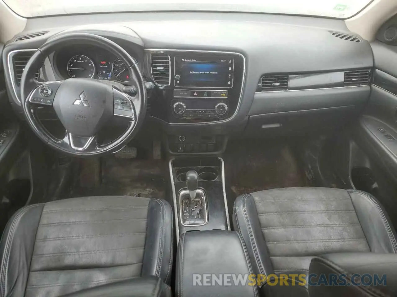 8 Photograph of a damaged car JA4AD3A30KZ042535 MITSUBISHI OUTLANDER 2019