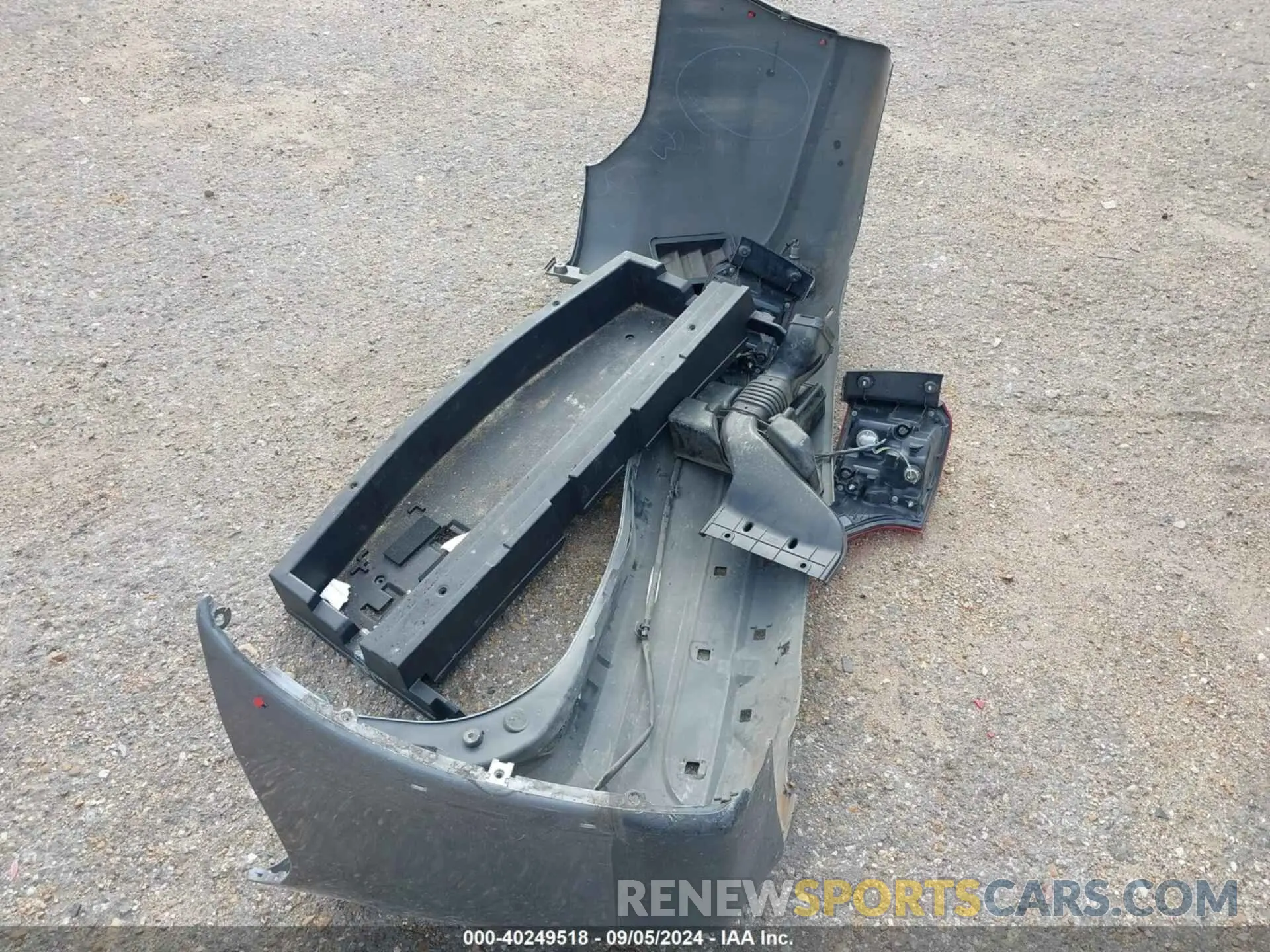 12 Photograph of a damaged car JA4AD3A30KZ042681 MITSUBISHI OUTLANDER 2019