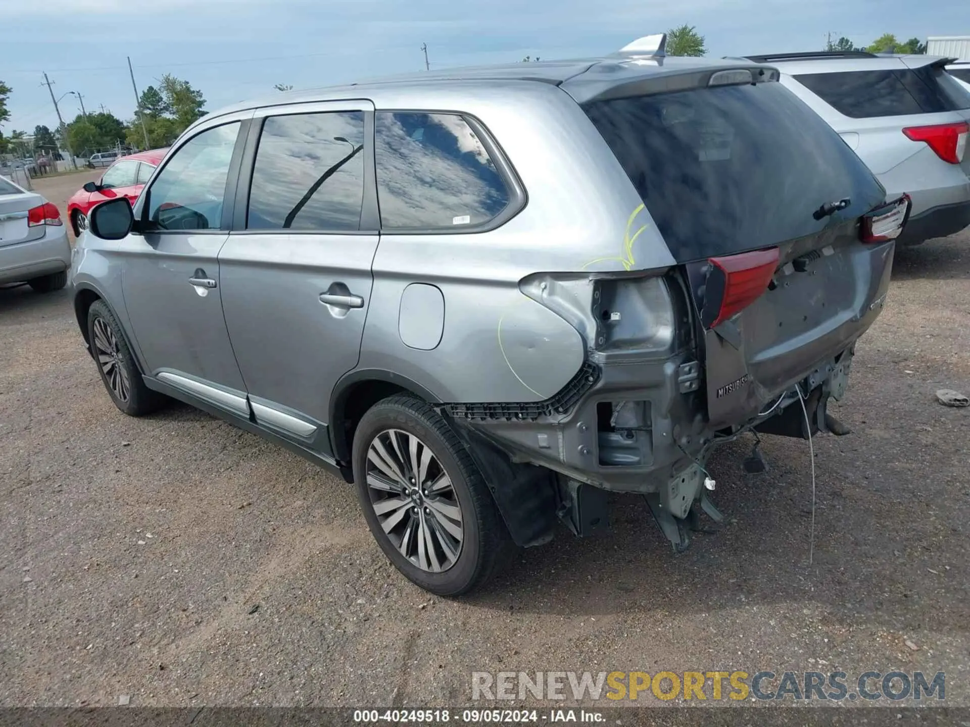 3 Photograph of a damaged car JA4AD3A30KZ042681 MITSUBISHI OUTLANDER 2019